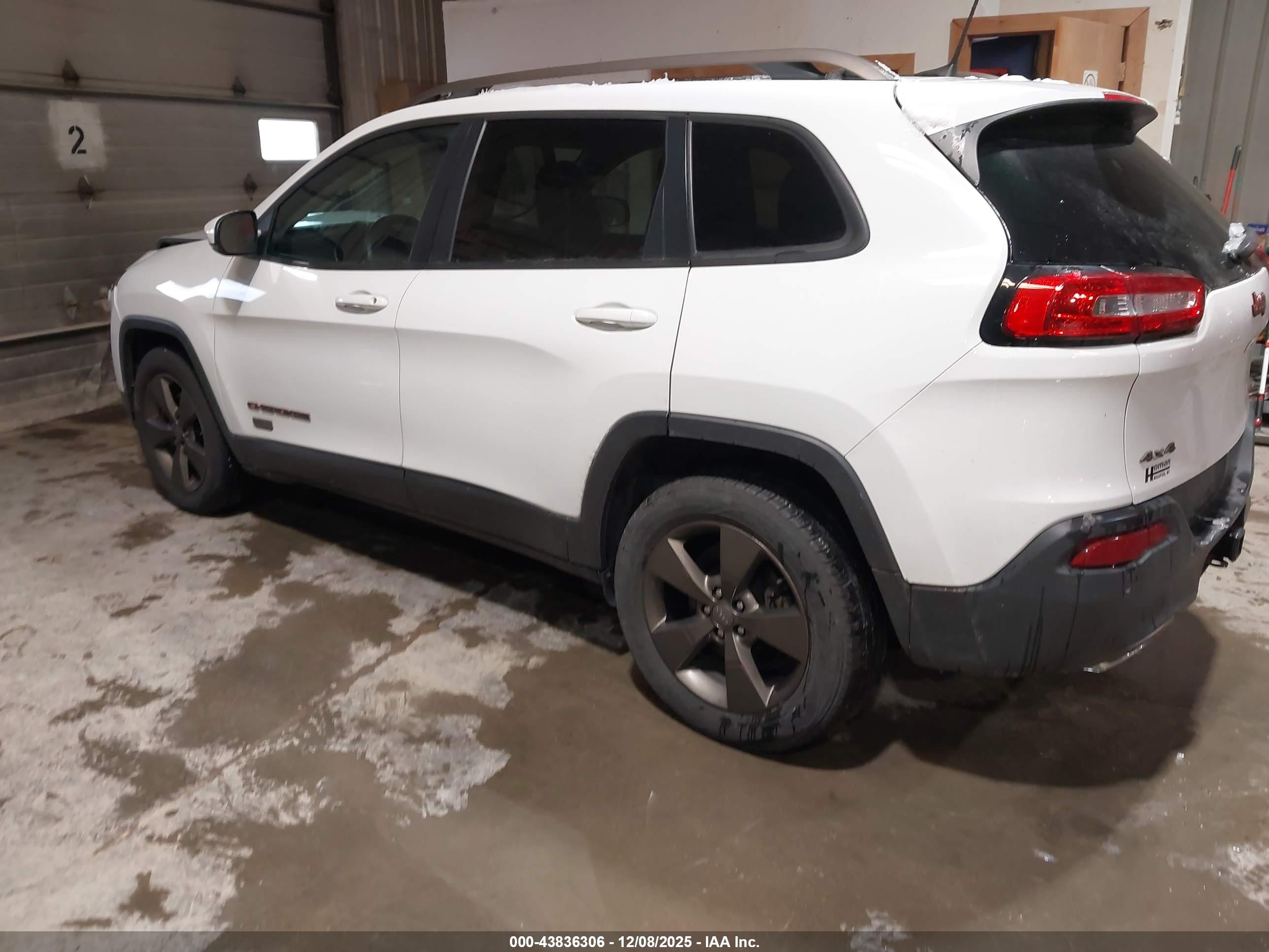 JEEP CHEROKEE image 3