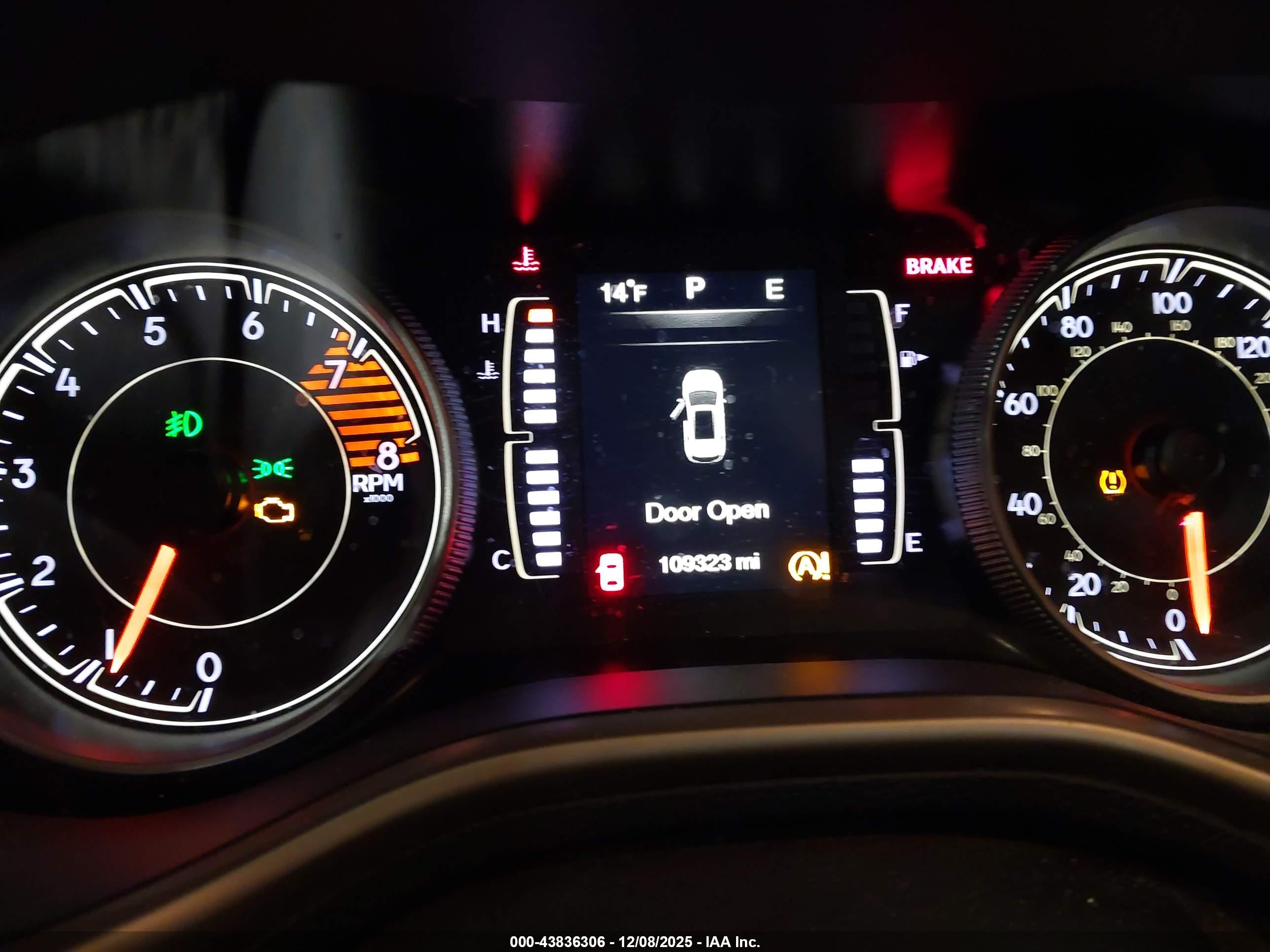 JEEP CHEROKEE image 7