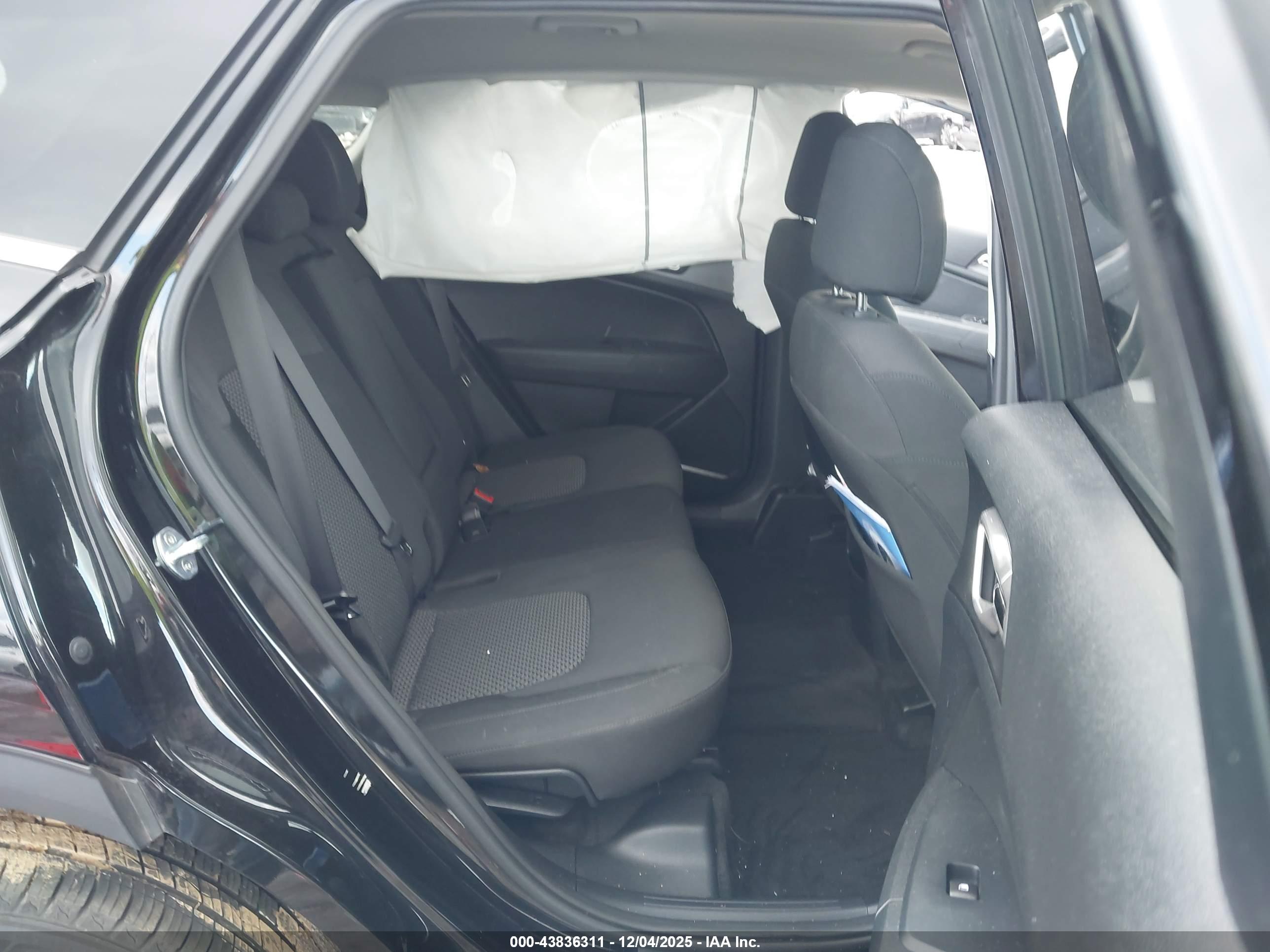 KIA SPORTAGE image 8