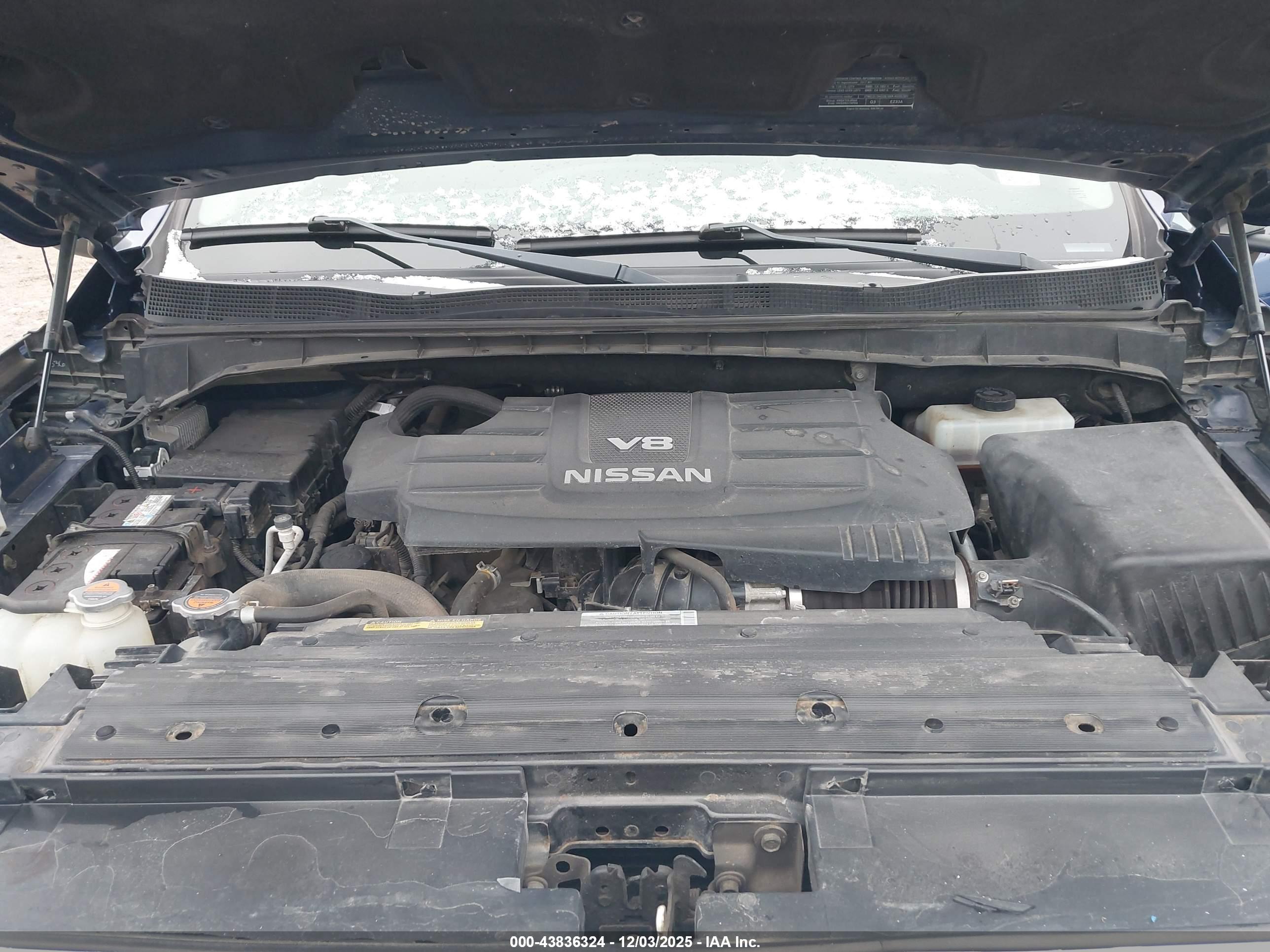 NISSAN TITAN image 10