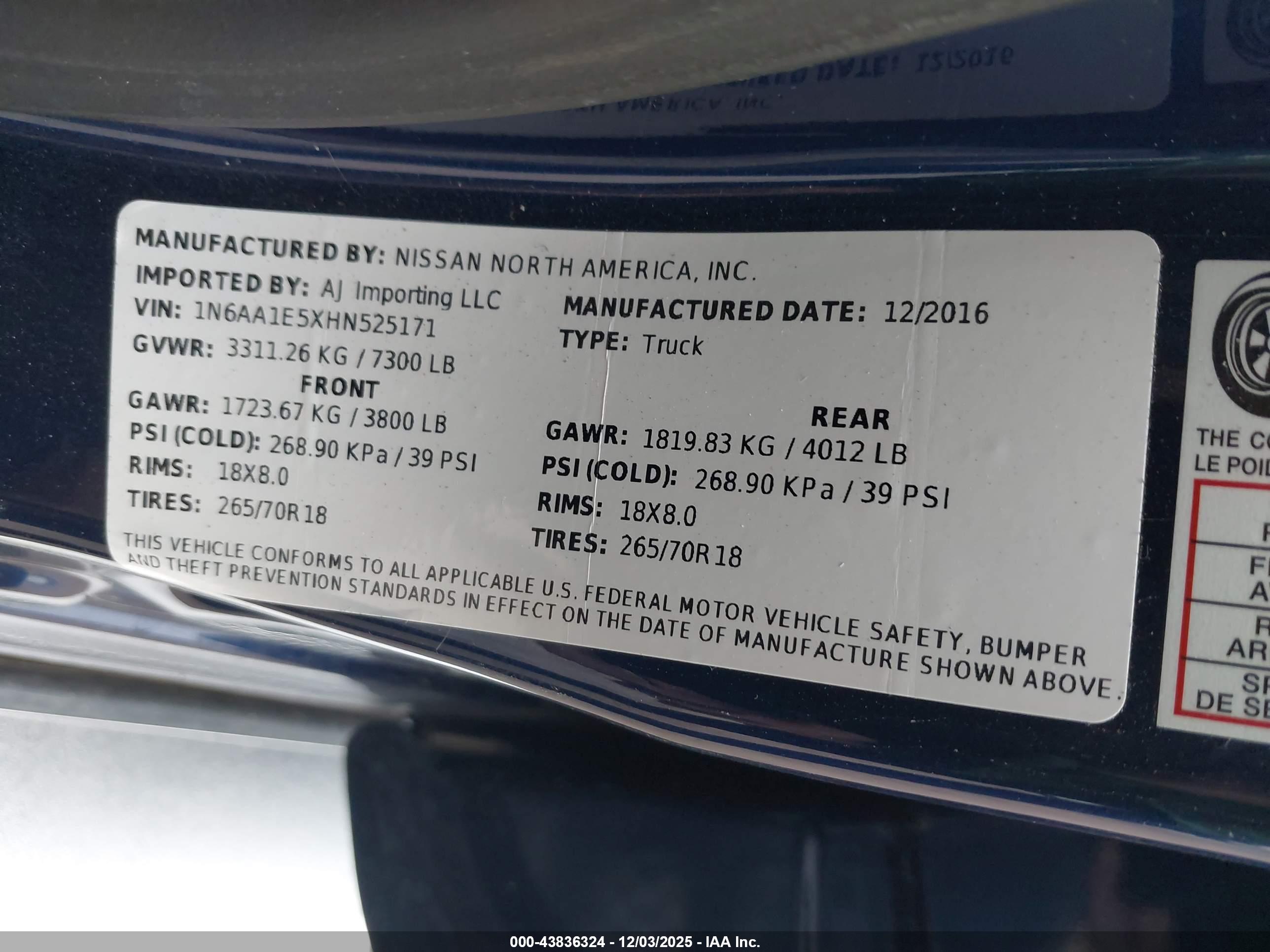NISSAN TITAN image 9