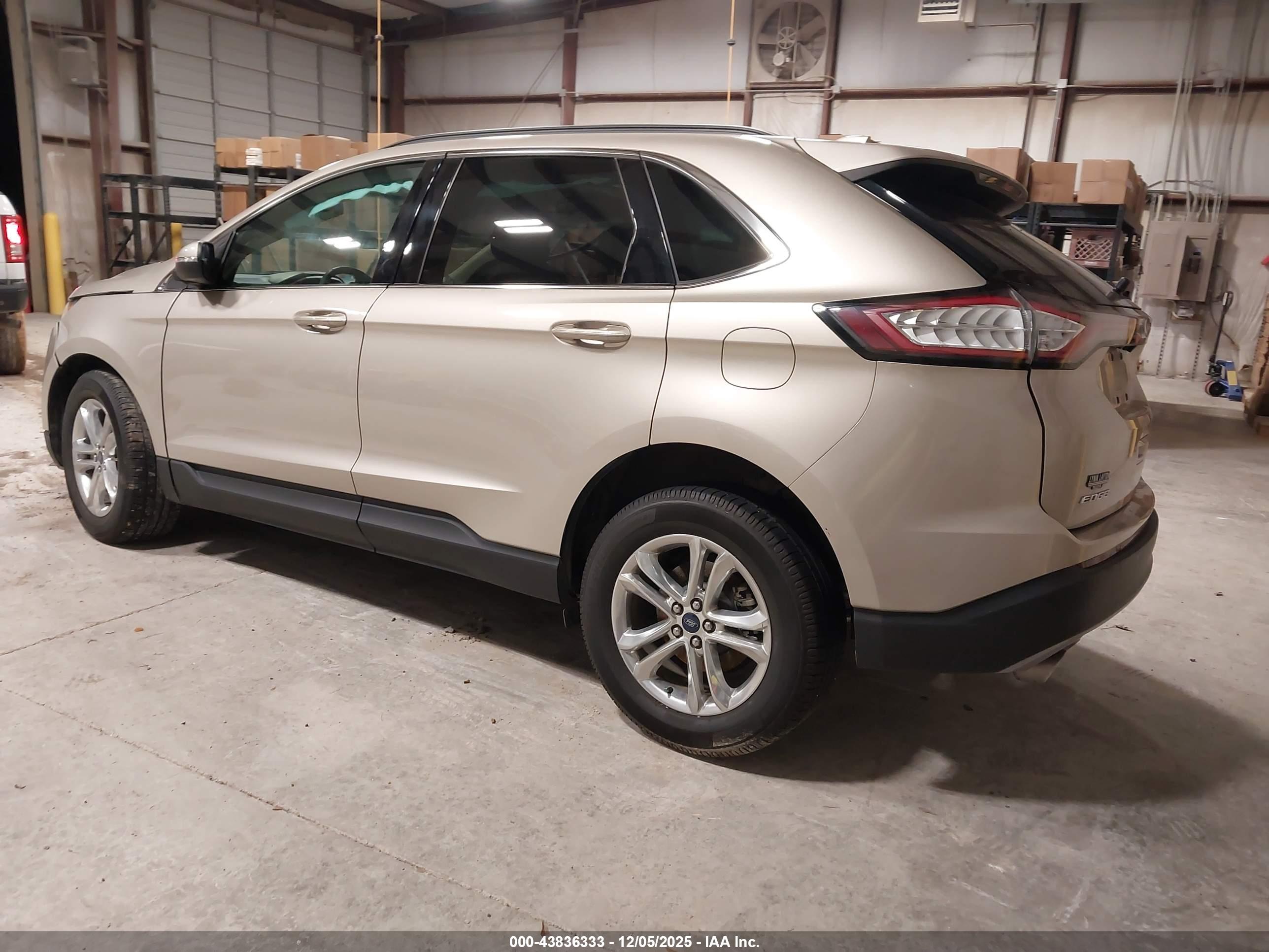 FORD EDGE image 3