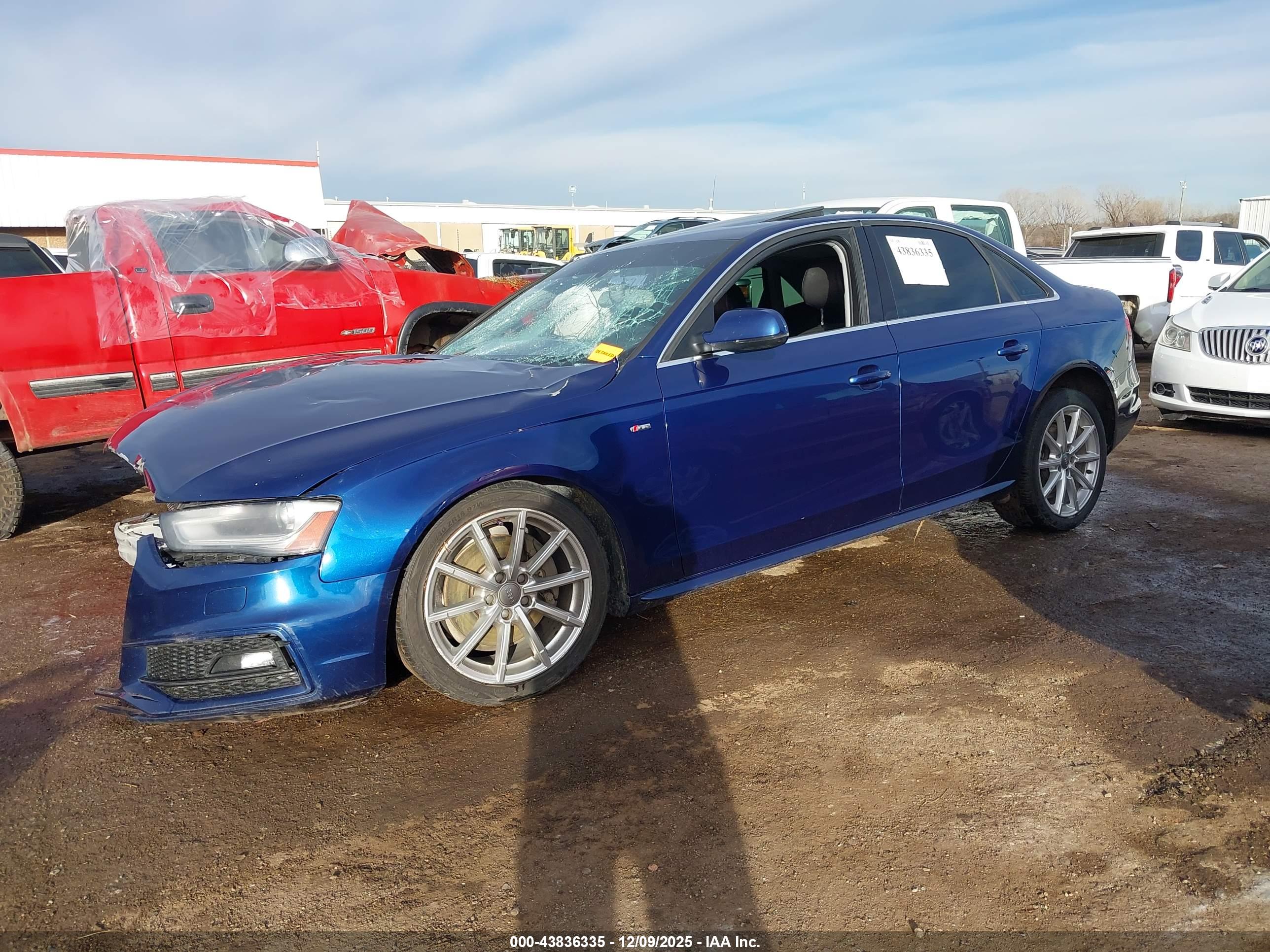 AUDI A4 image 2