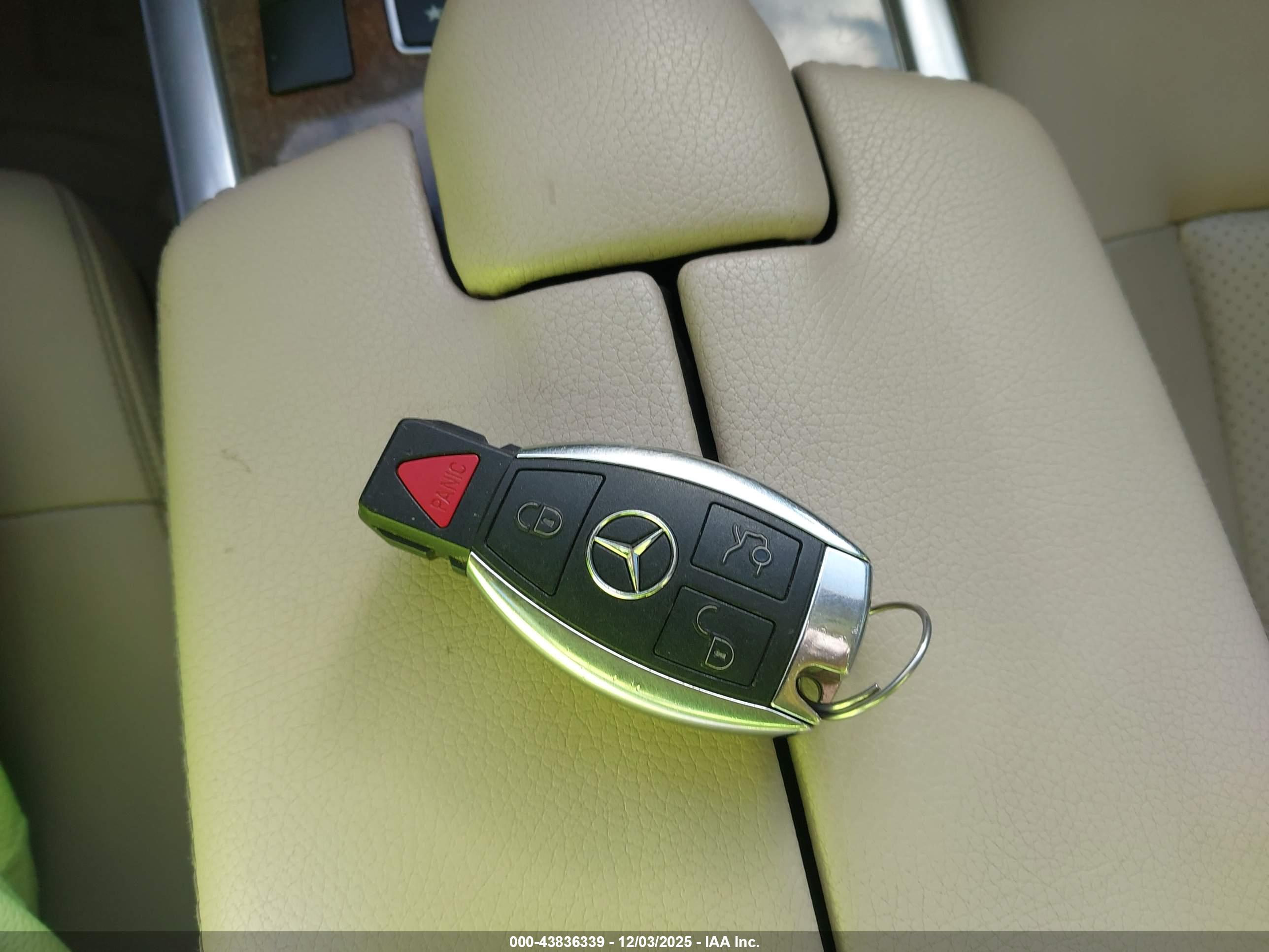 MERCEDES-BENZ E image 11