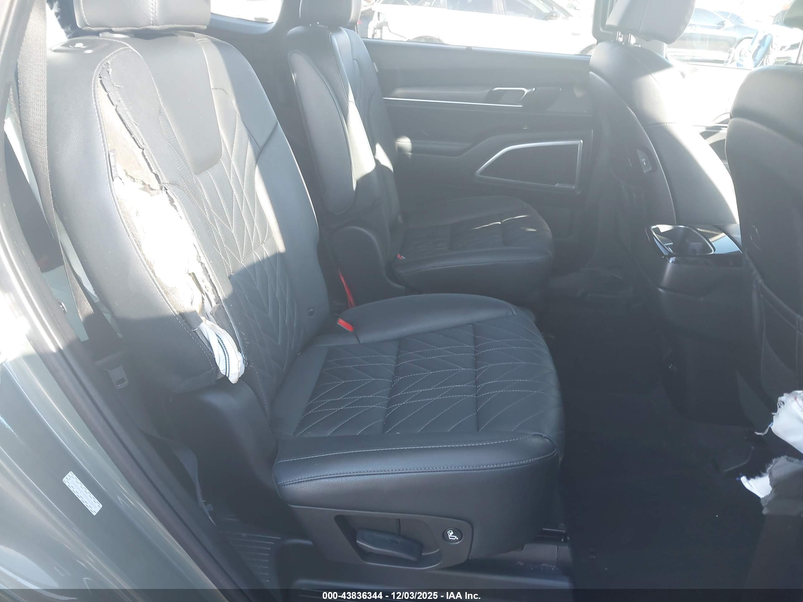 KIA TELLURIDE image 8