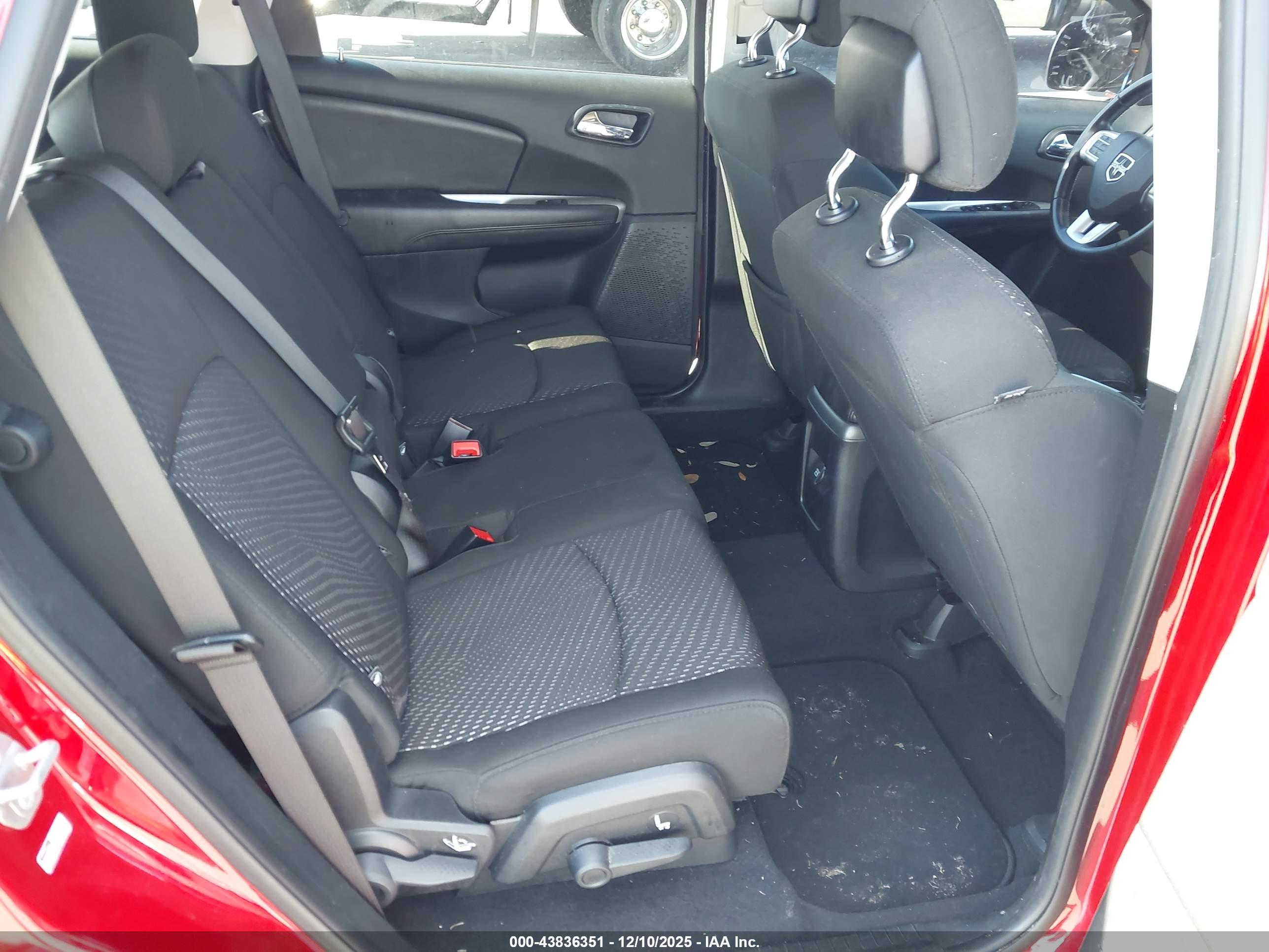 DODGE JOURNEY image 8