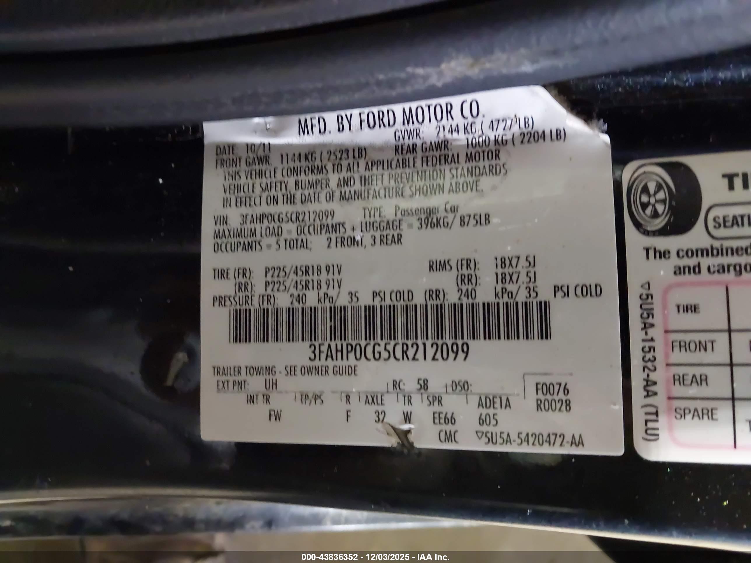 FORD FUSION image 9