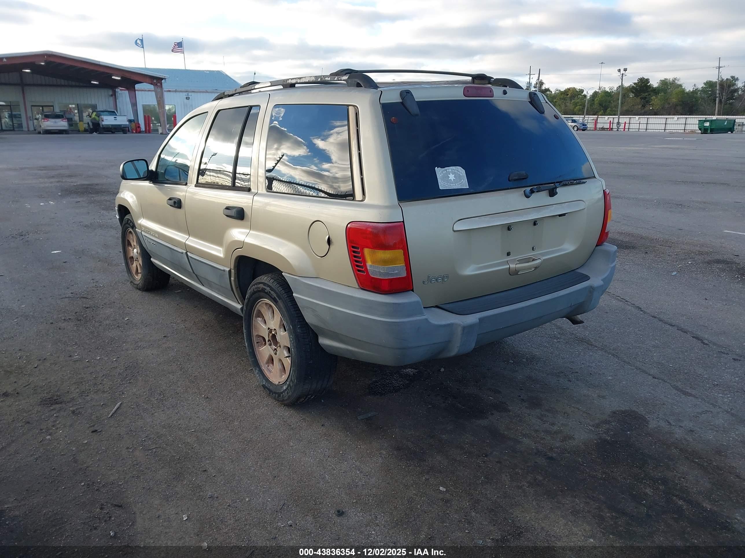 JEEP GRAND image 3