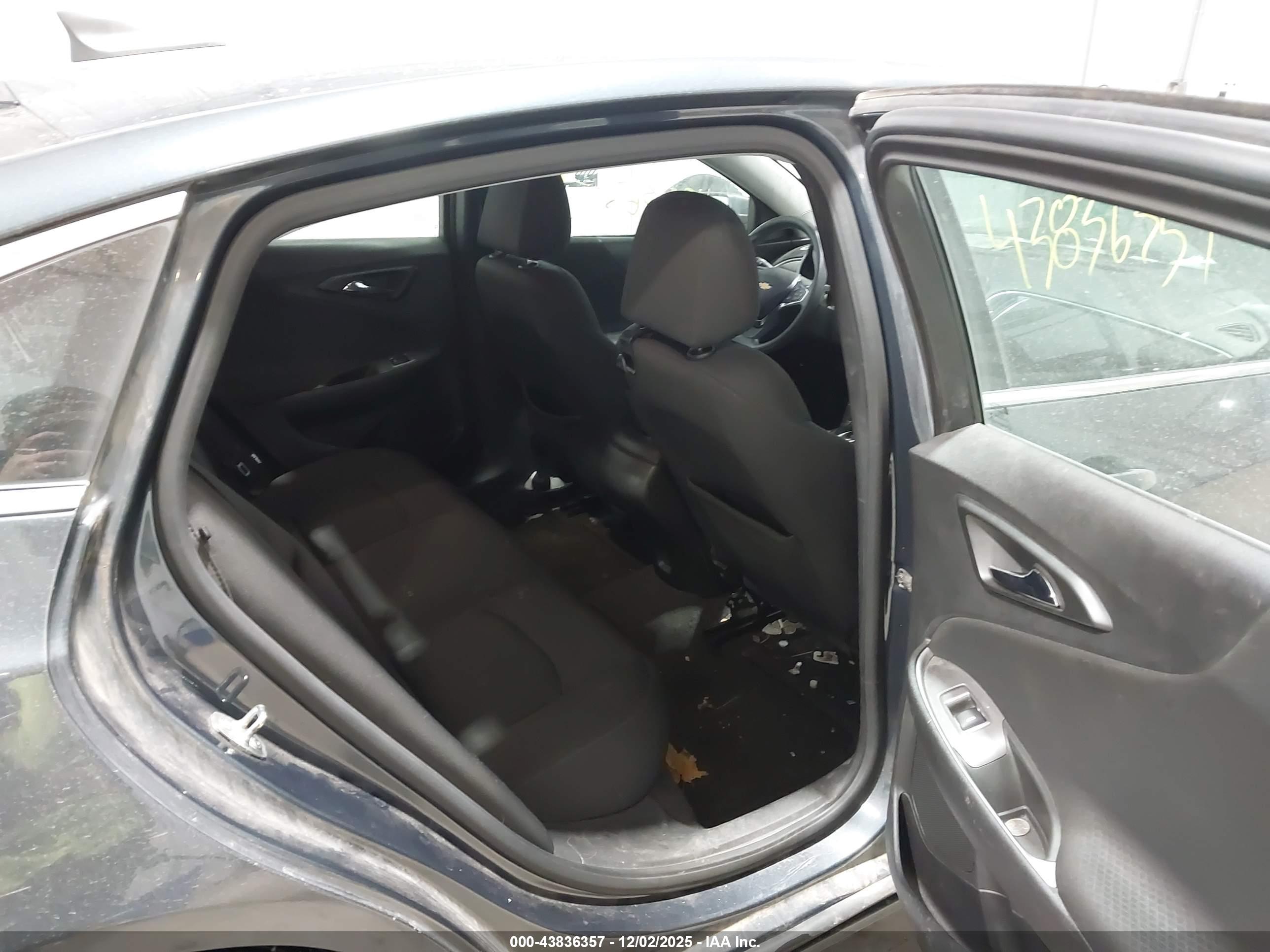 CHEVROLET MALIBU image 8