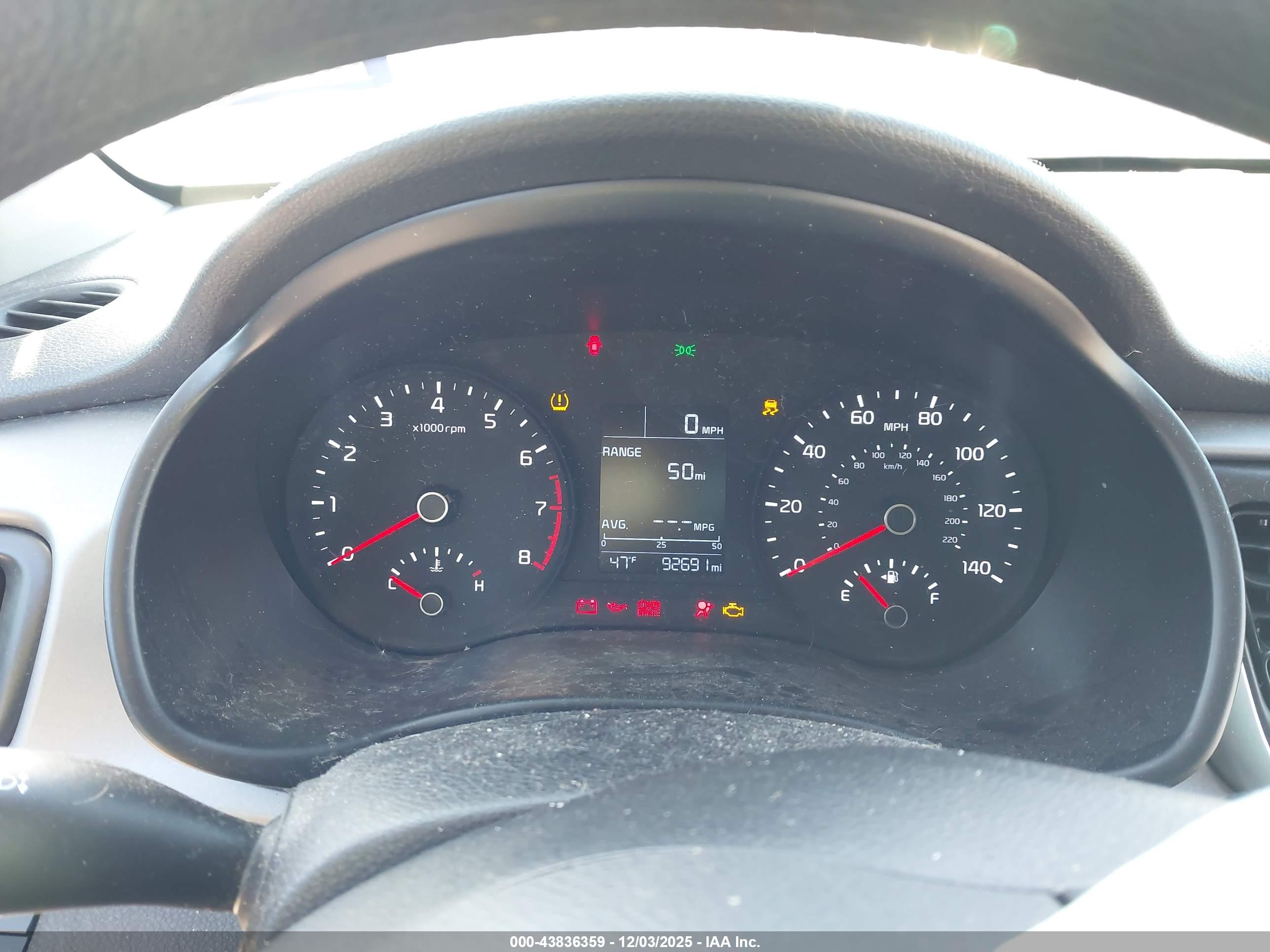 KIA RIO image 7