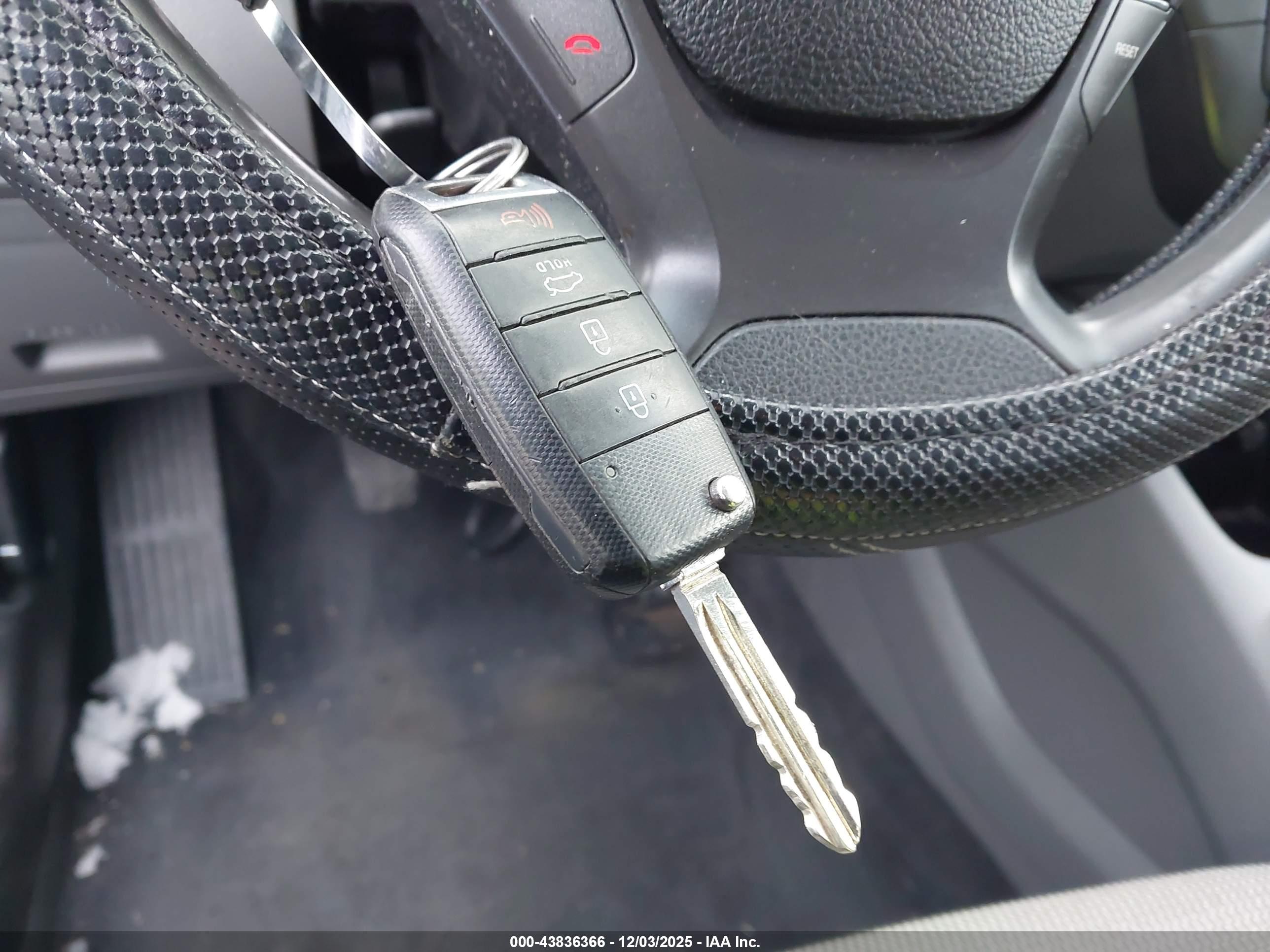 KIA FORTE image 11
