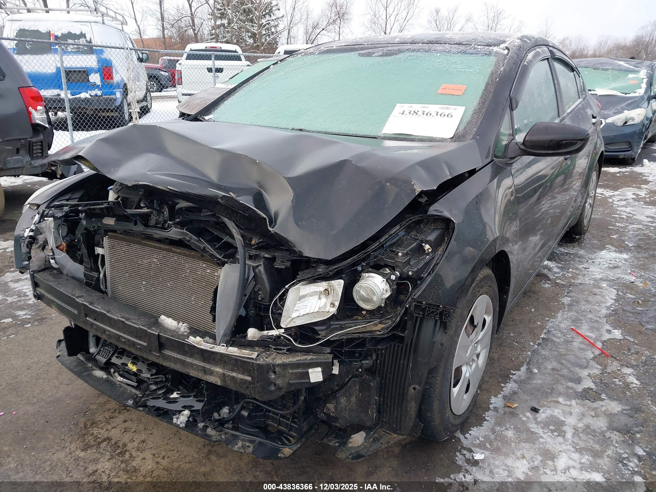 KIA FORTE image 2