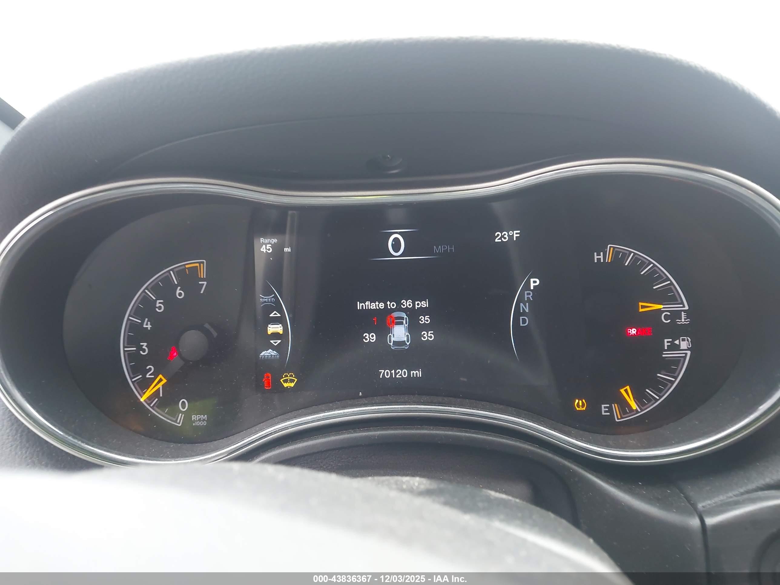 JEEP GRAND image 7