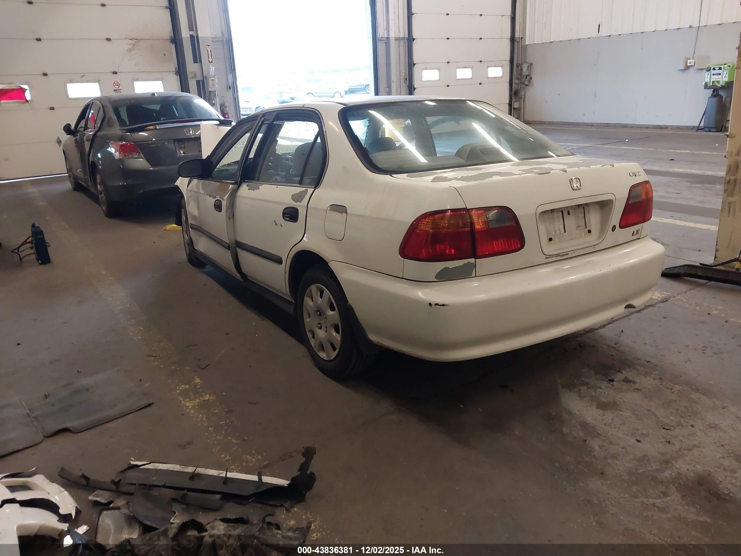 HONDA CIVIC image 3