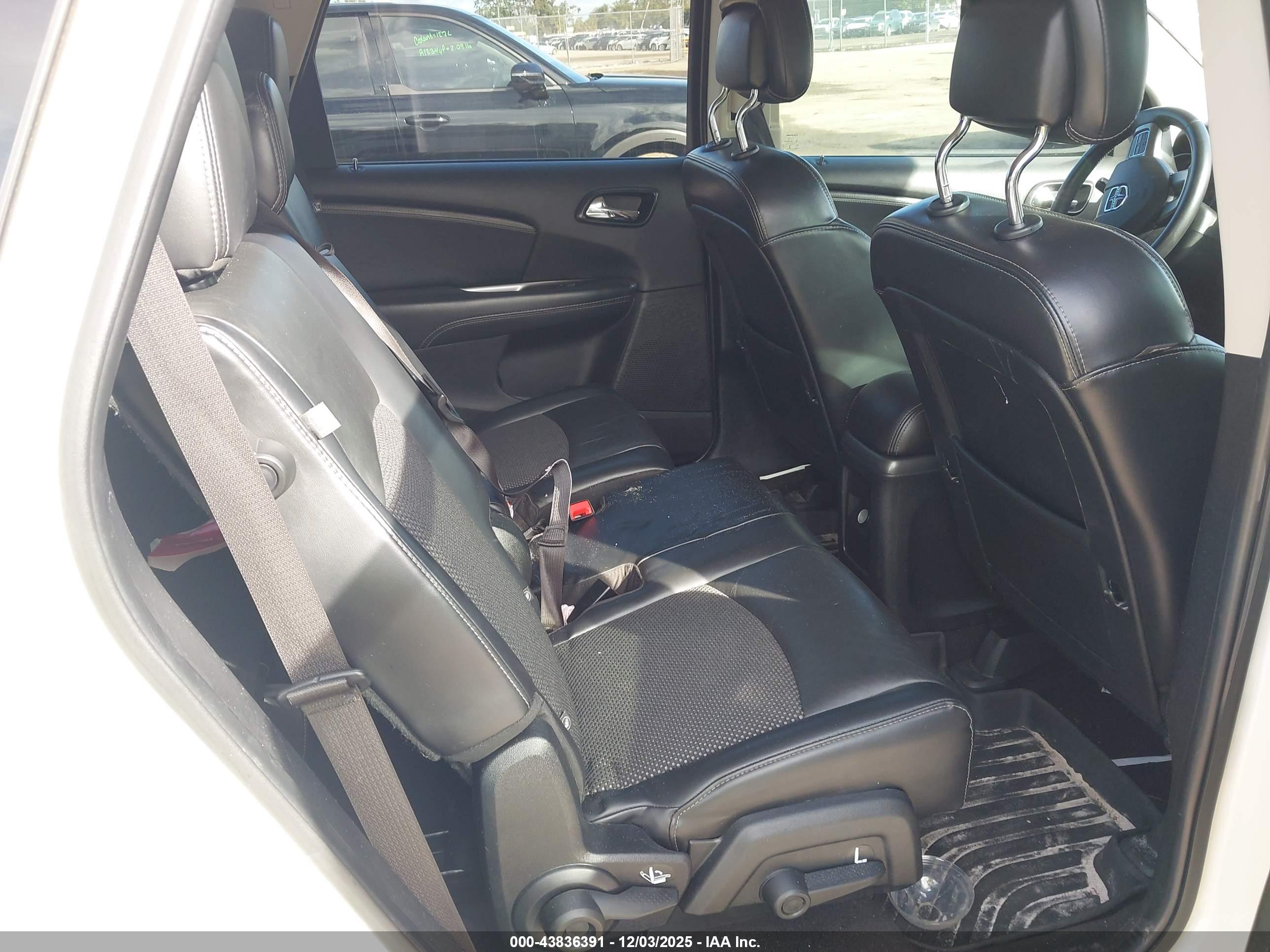 DODGE JOURNEY image 8