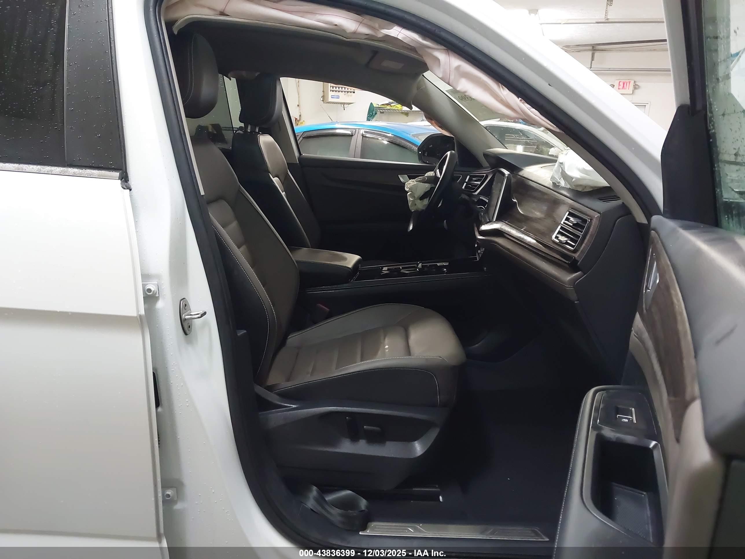 VOLKSWAGEN ATLAS image 5