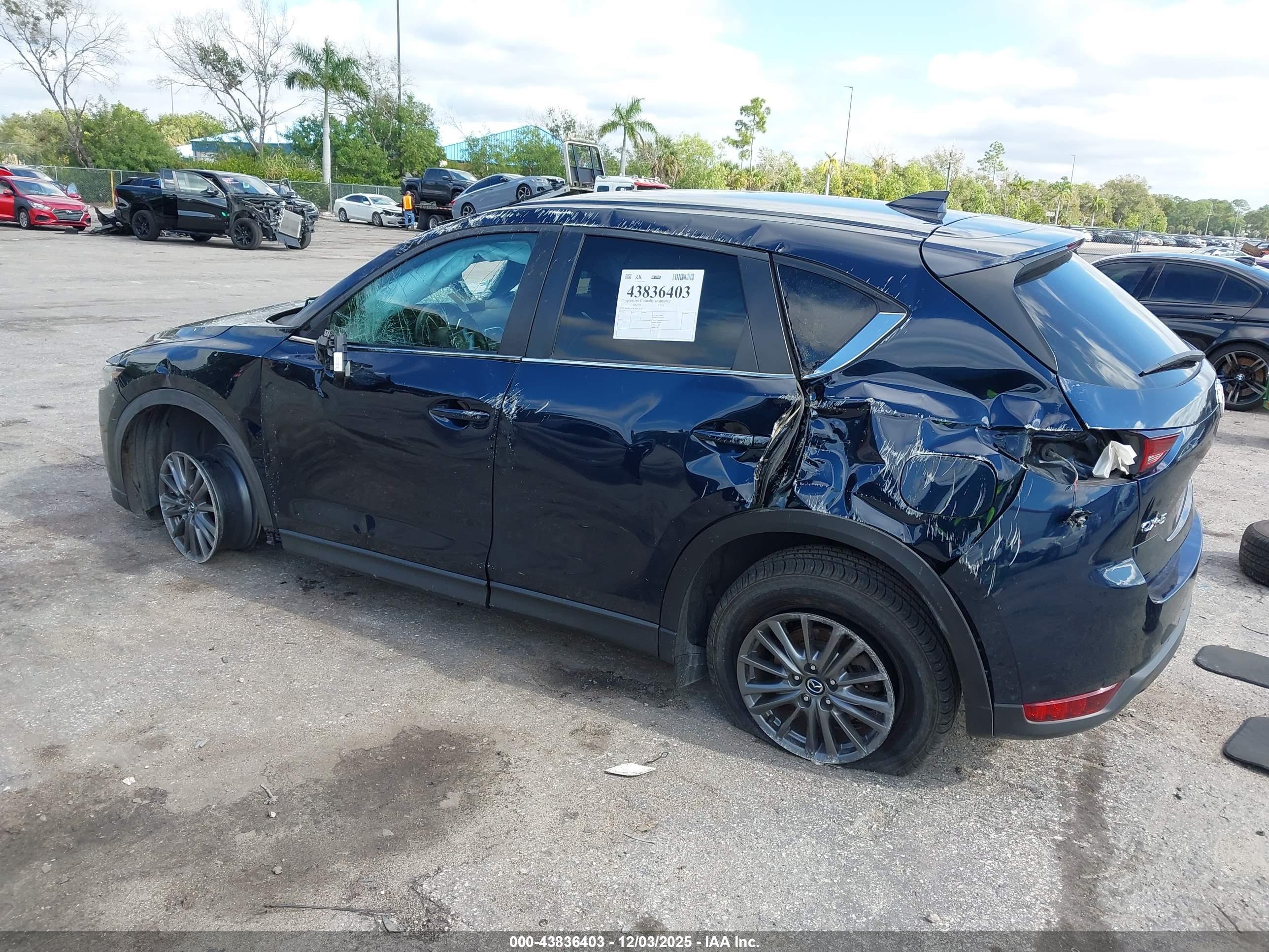 MAZDA CX-5 image 3