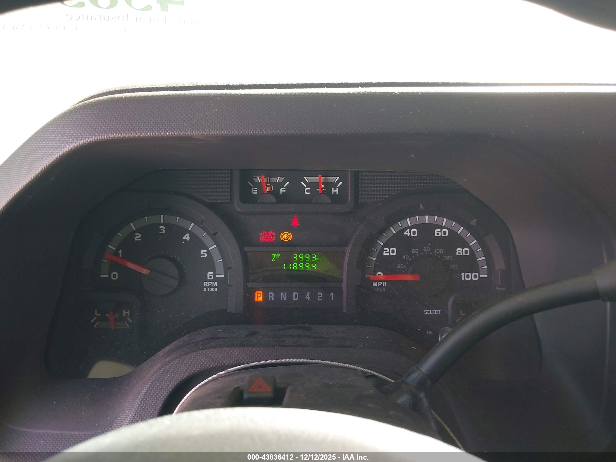 FORD E-450 image 6