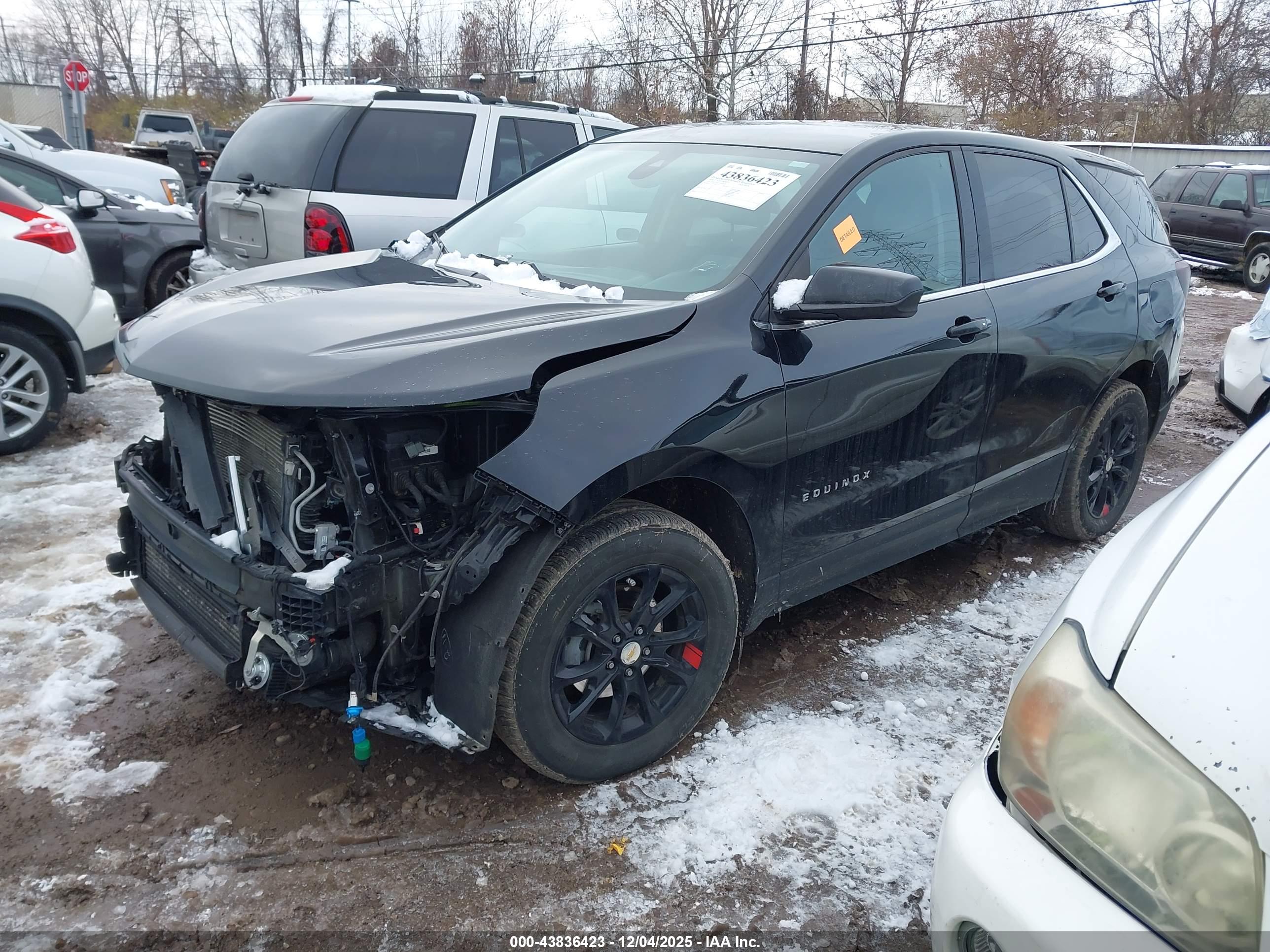 CHEVROLET EQUINOX image 2