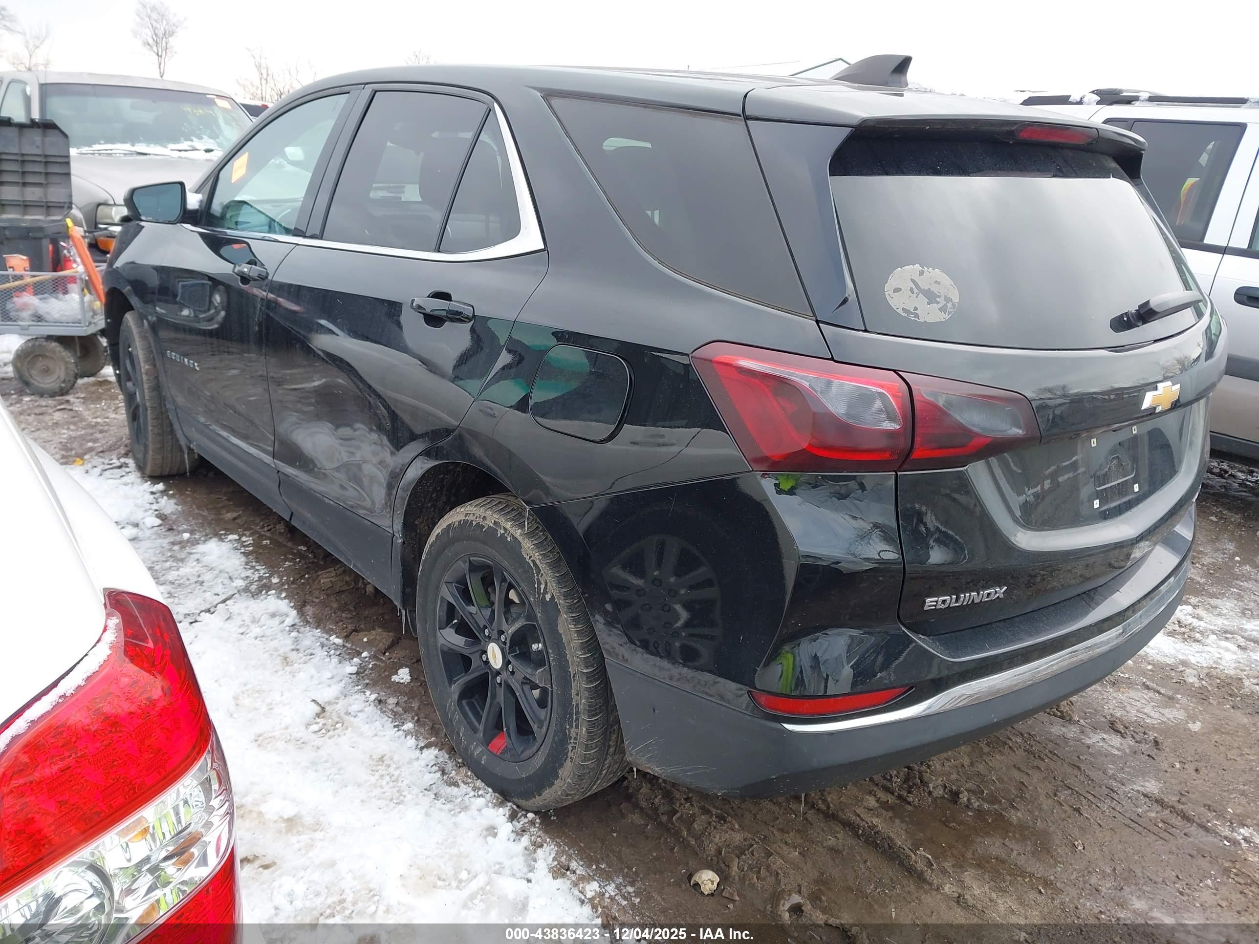 CHEVROLET EQUINOX image 3