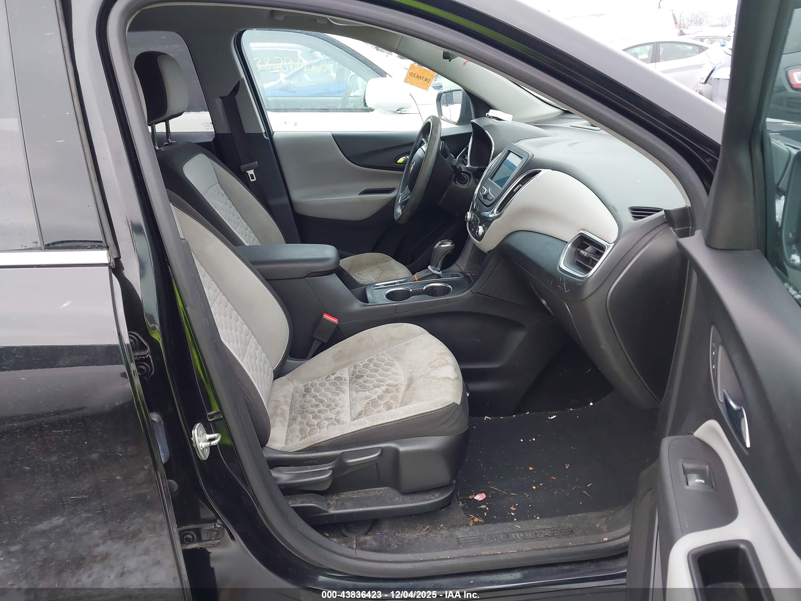 CHEVROLET EQUINOX image 5