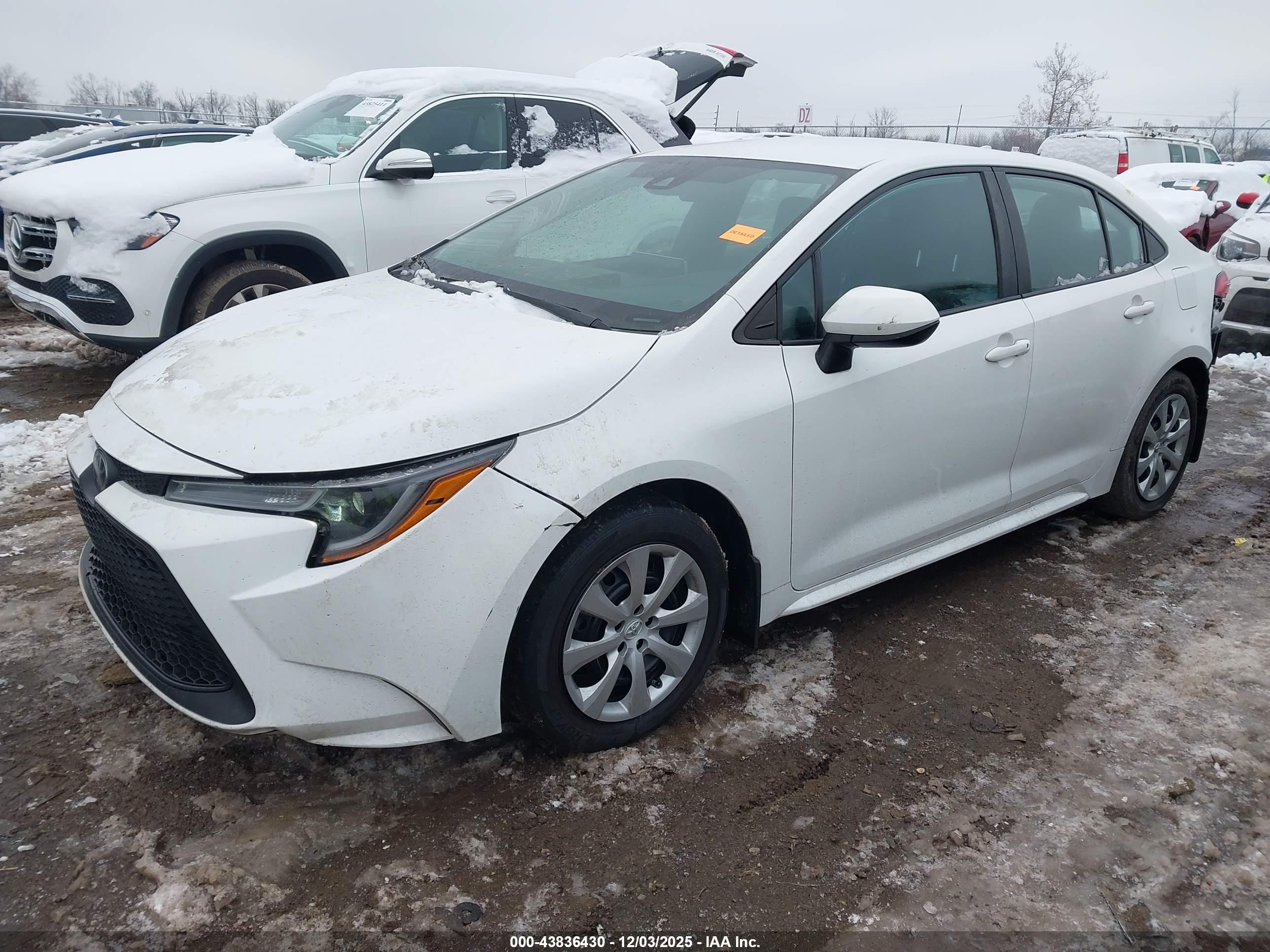 TOYOTA COROLLA image 2