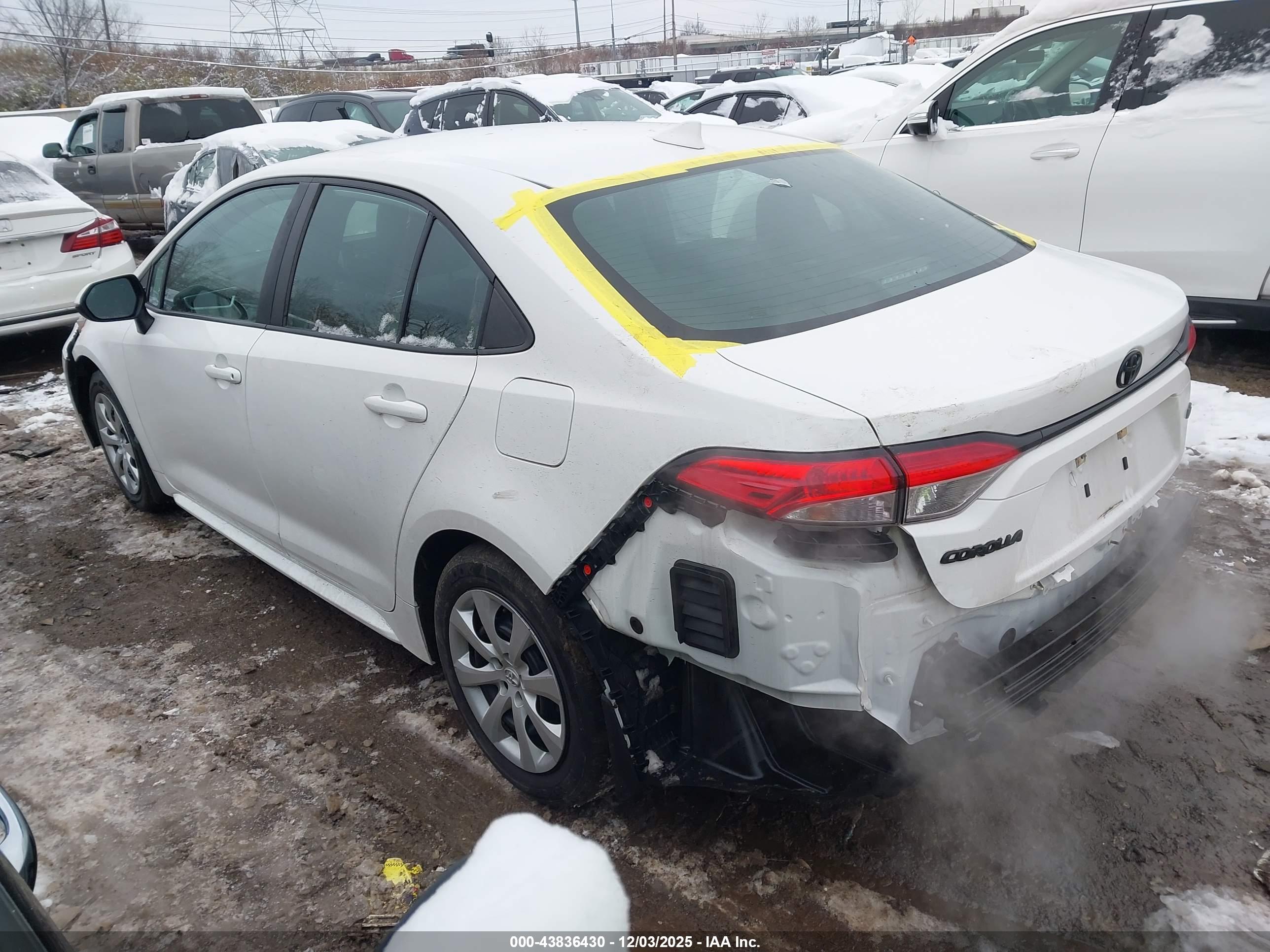 TOYOTA COROLLA image 3