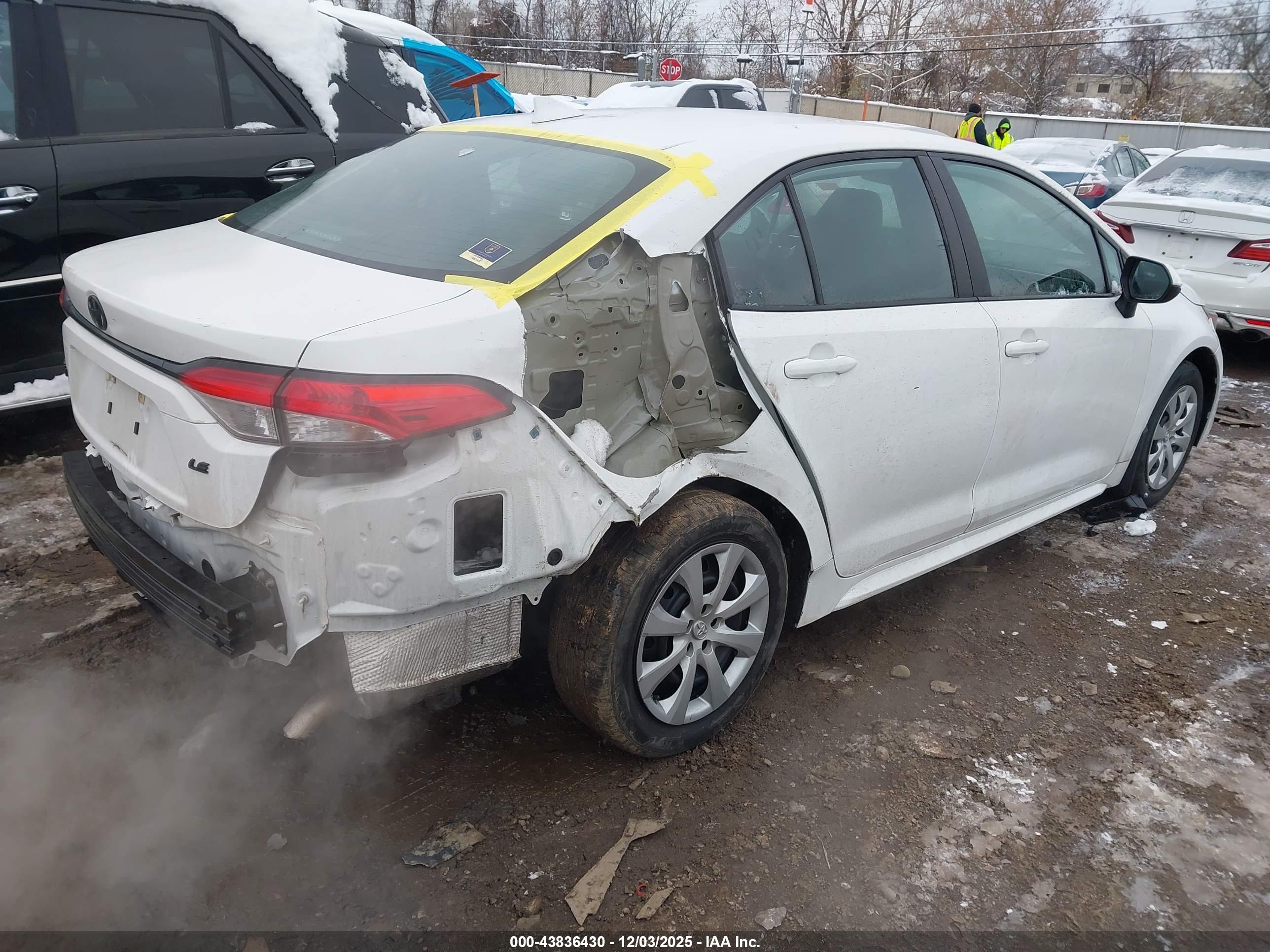 TOYOTA COROLLA image 4