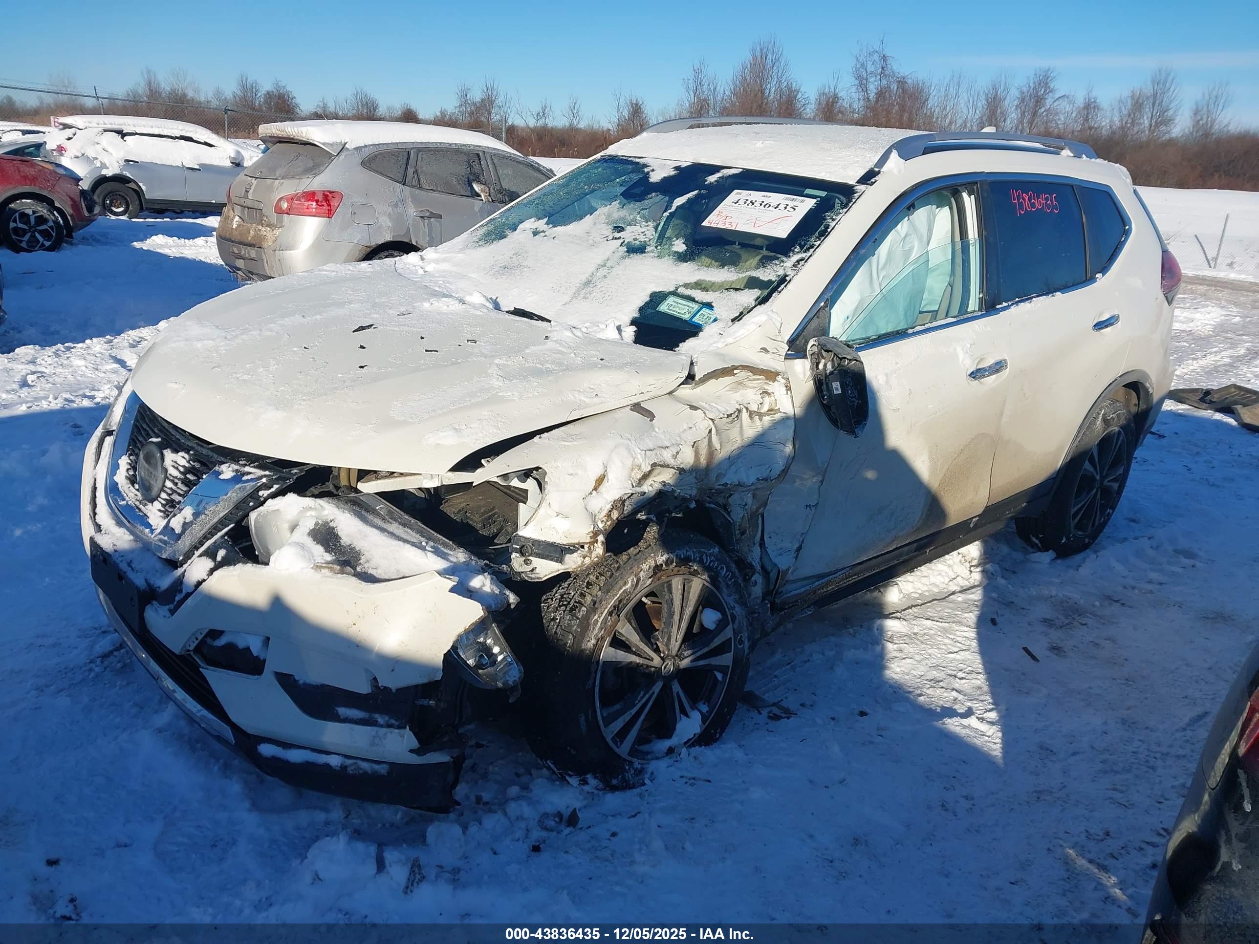 NISSAN ROGUE image 2