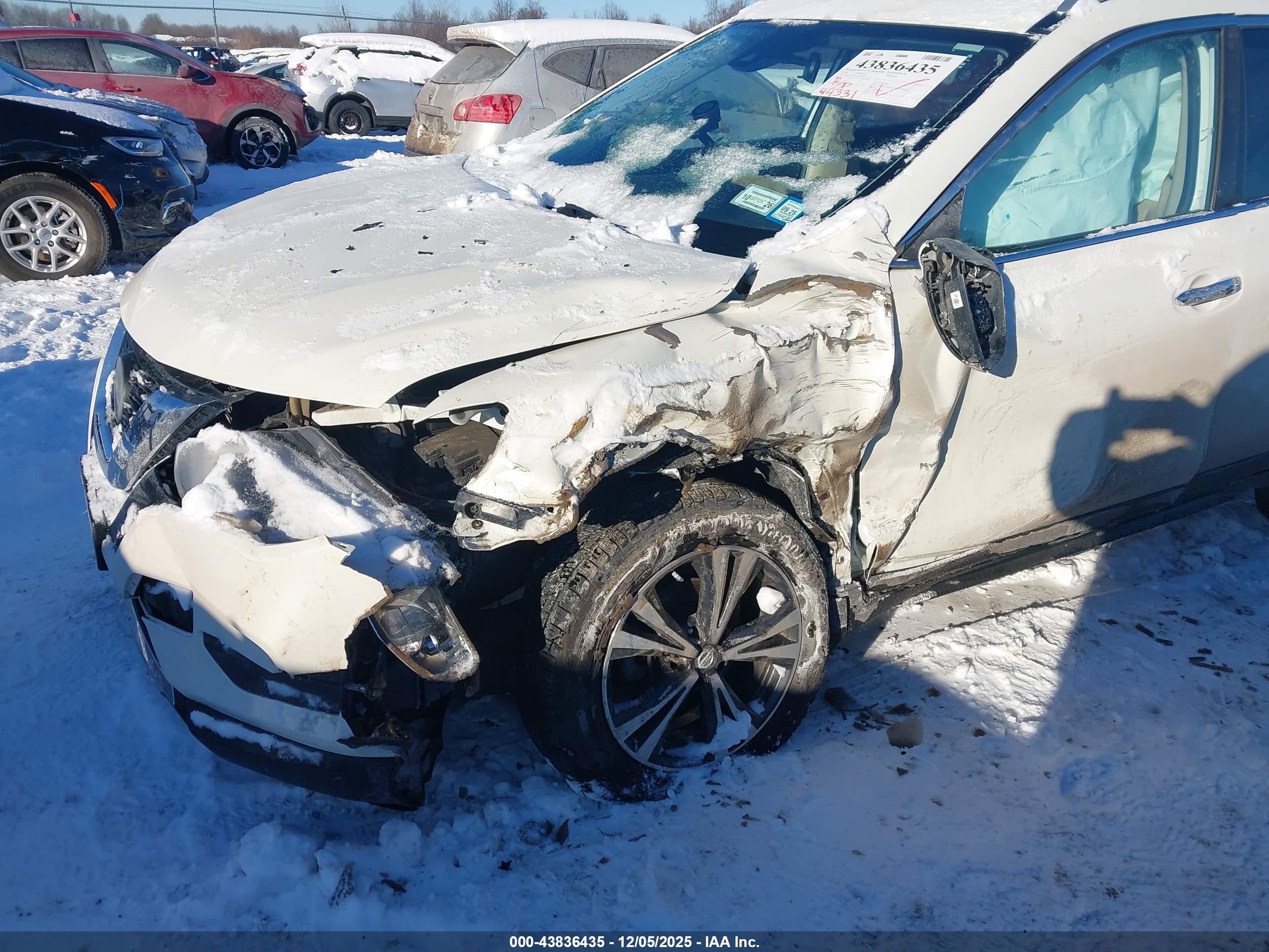 NISSAN ROGUE image 6