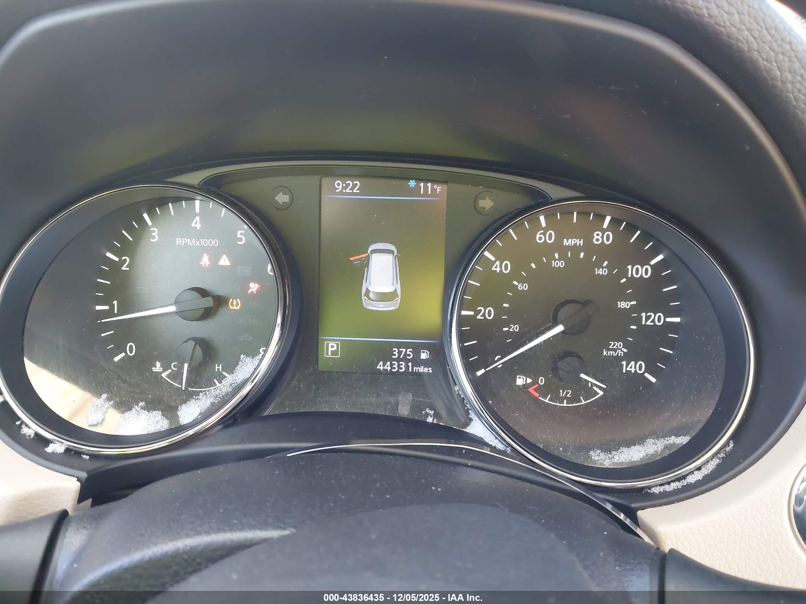 NISSAN ROGUE image 7