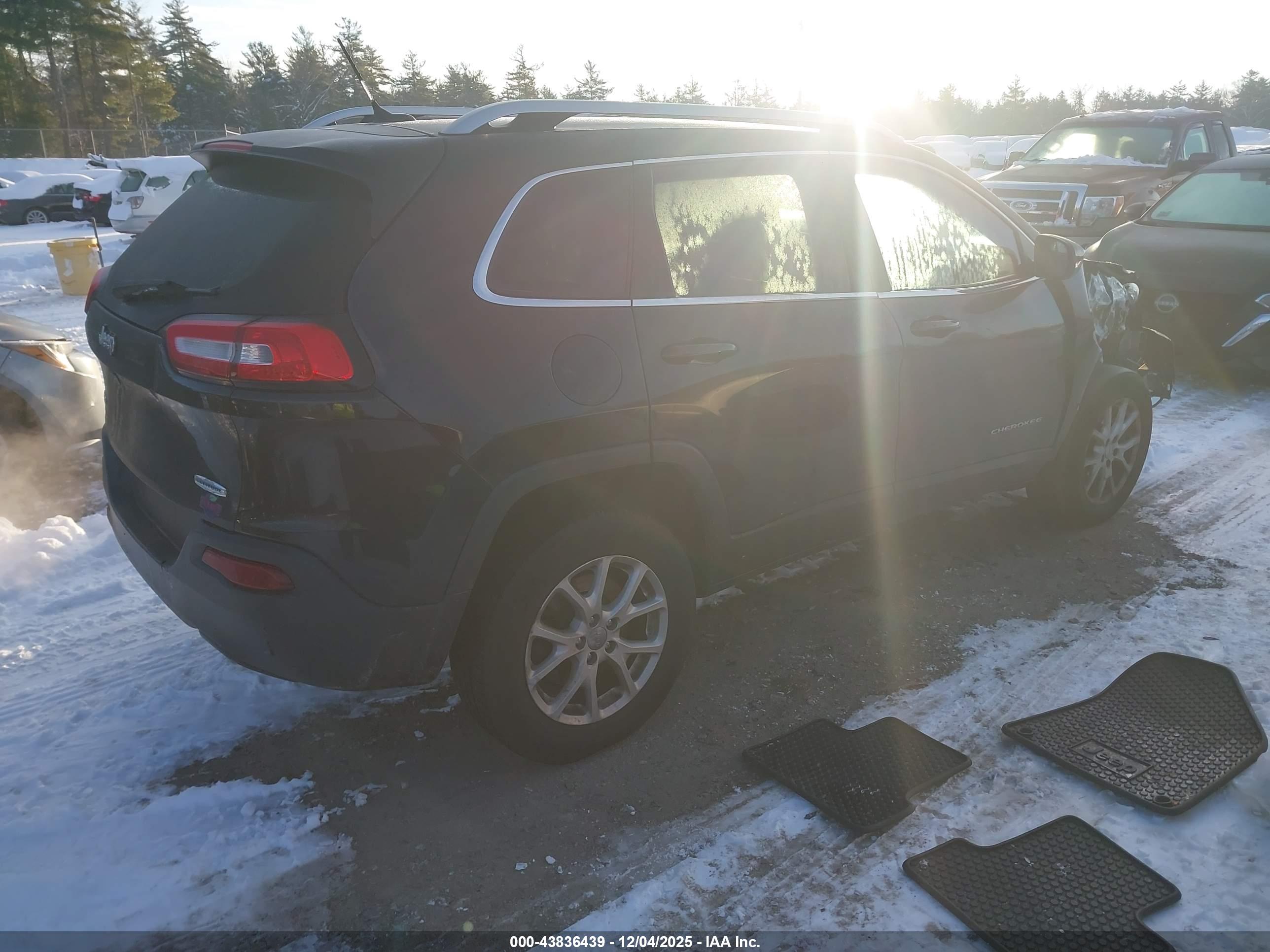 JEEP CHEROKEE image 4