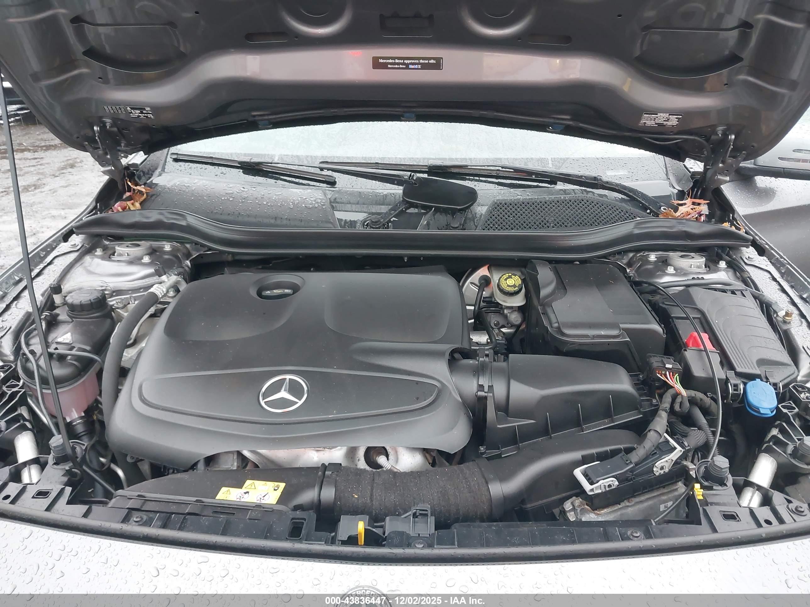 MERCEDES-BENZ GLA image 10