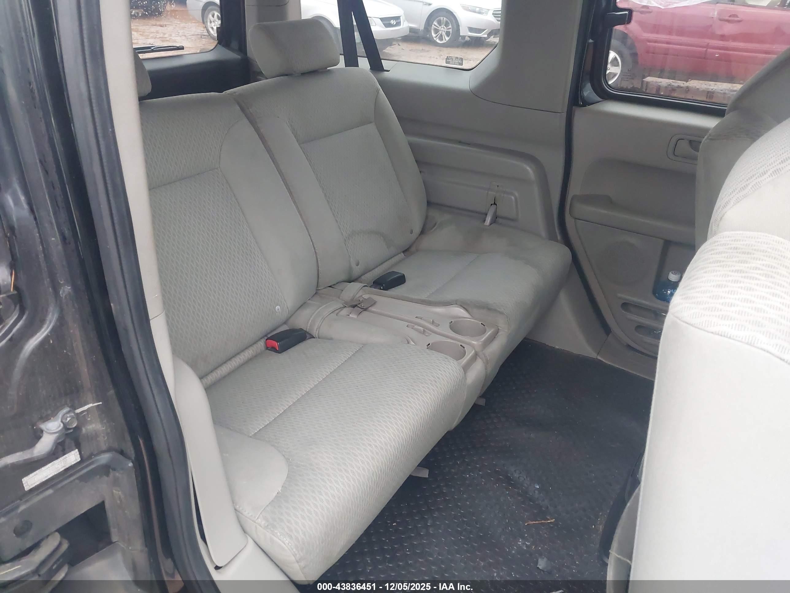 HONDA ELEMENT image 8