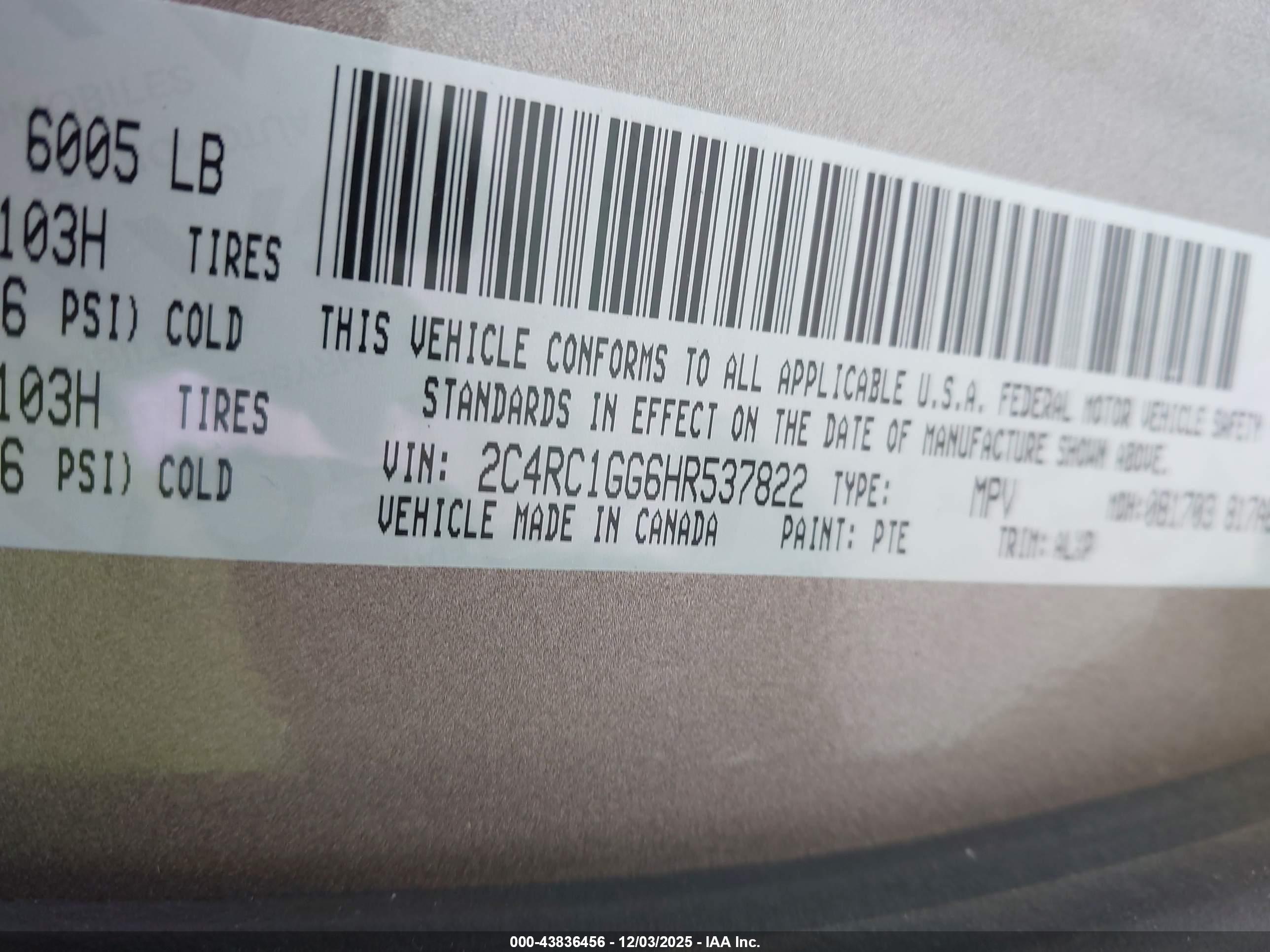 CHRYSLER PACIFICA image 9