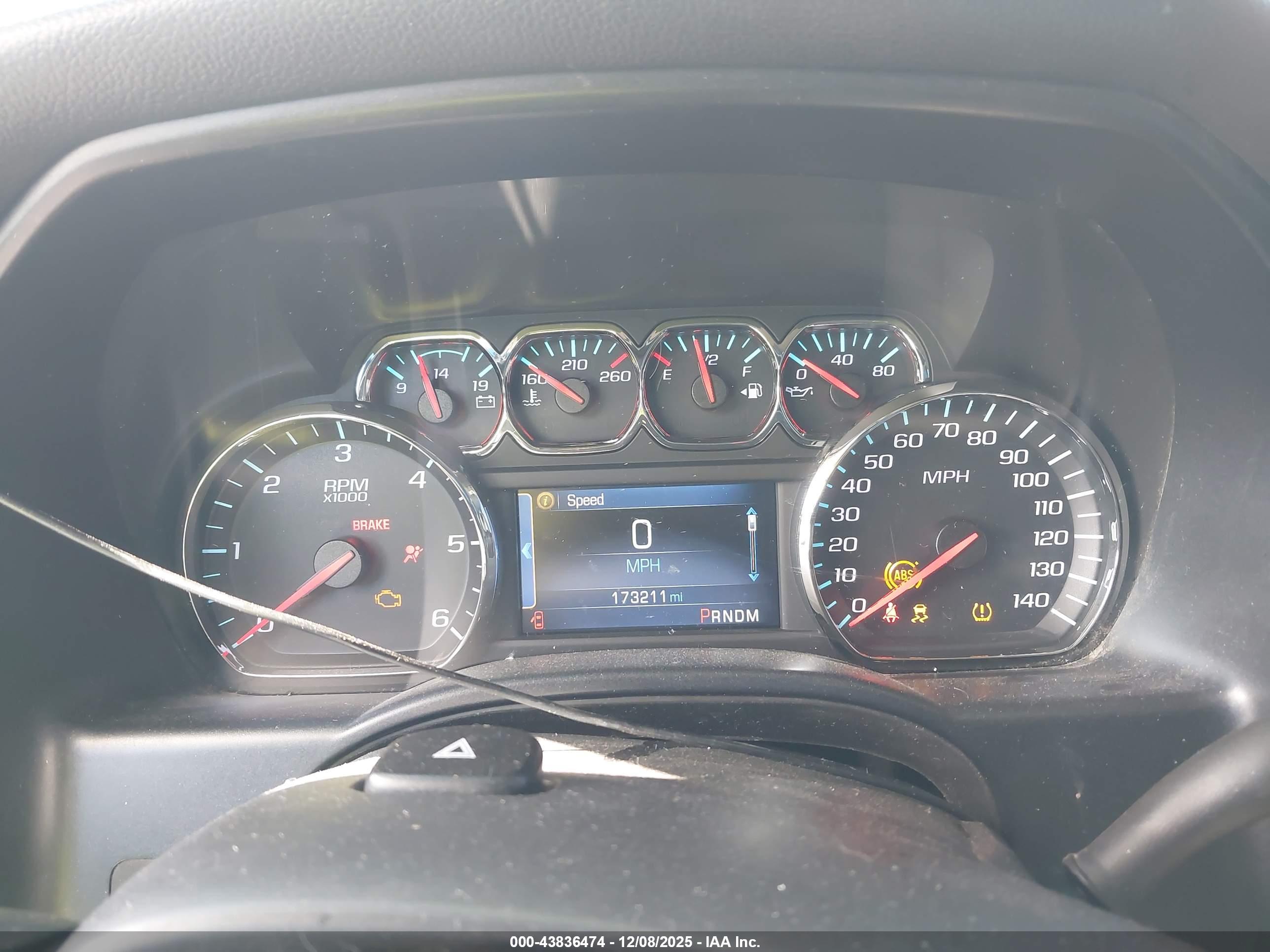 CHEVROLET SILVERADO image 7