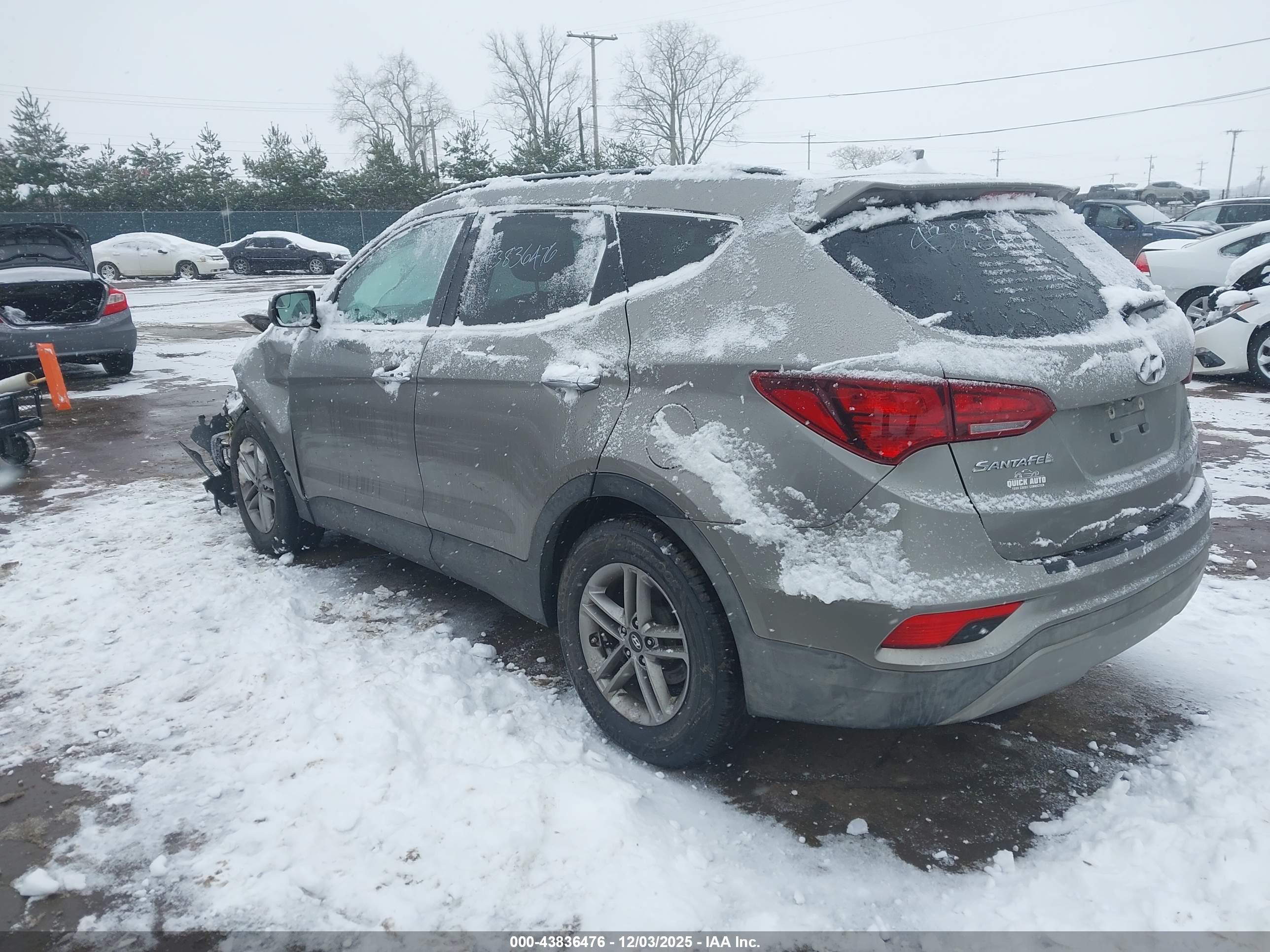 HYUNDAI SANTA image 3