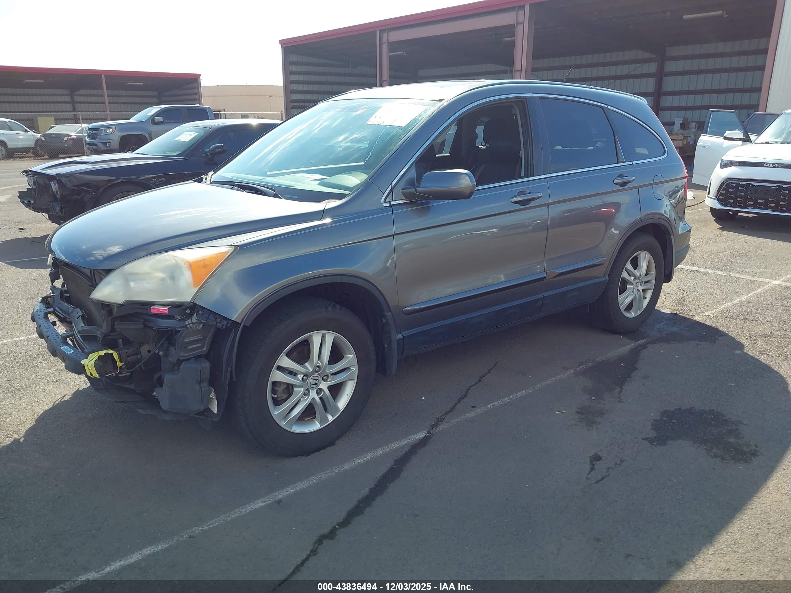 HONDA CR-V image 2