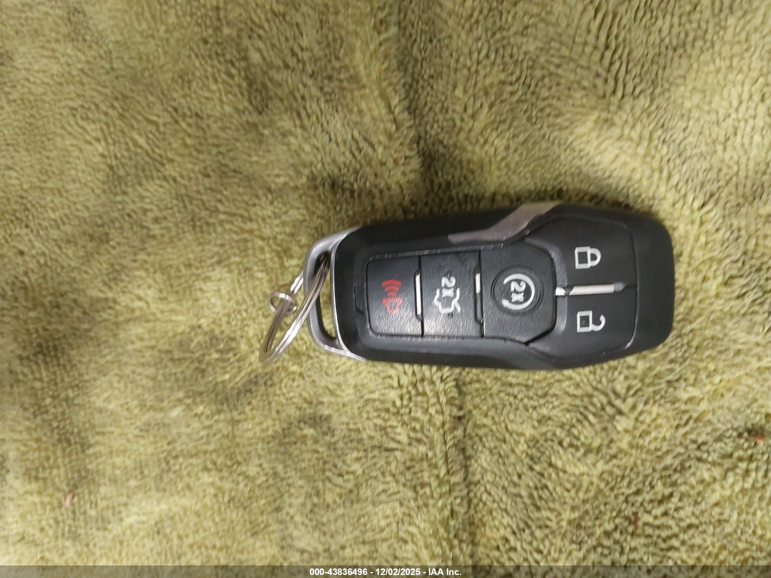 FORD EXPLORER image 11