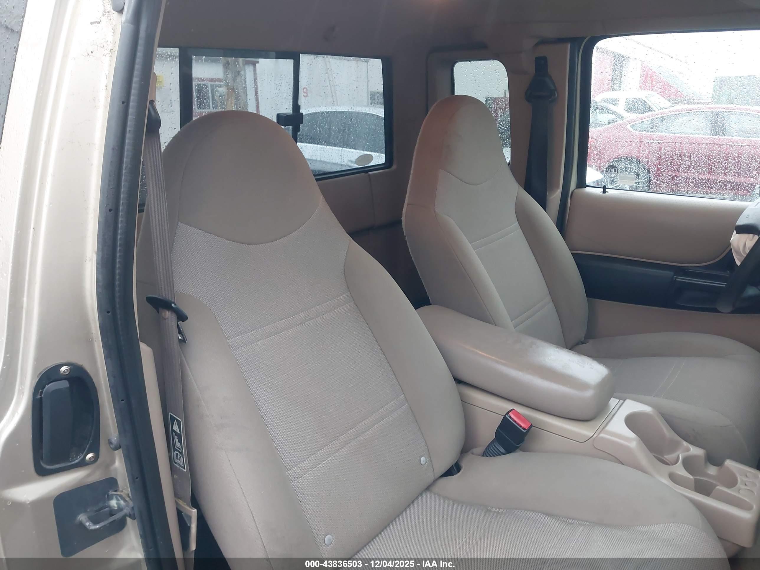 FORD RANGER image 8