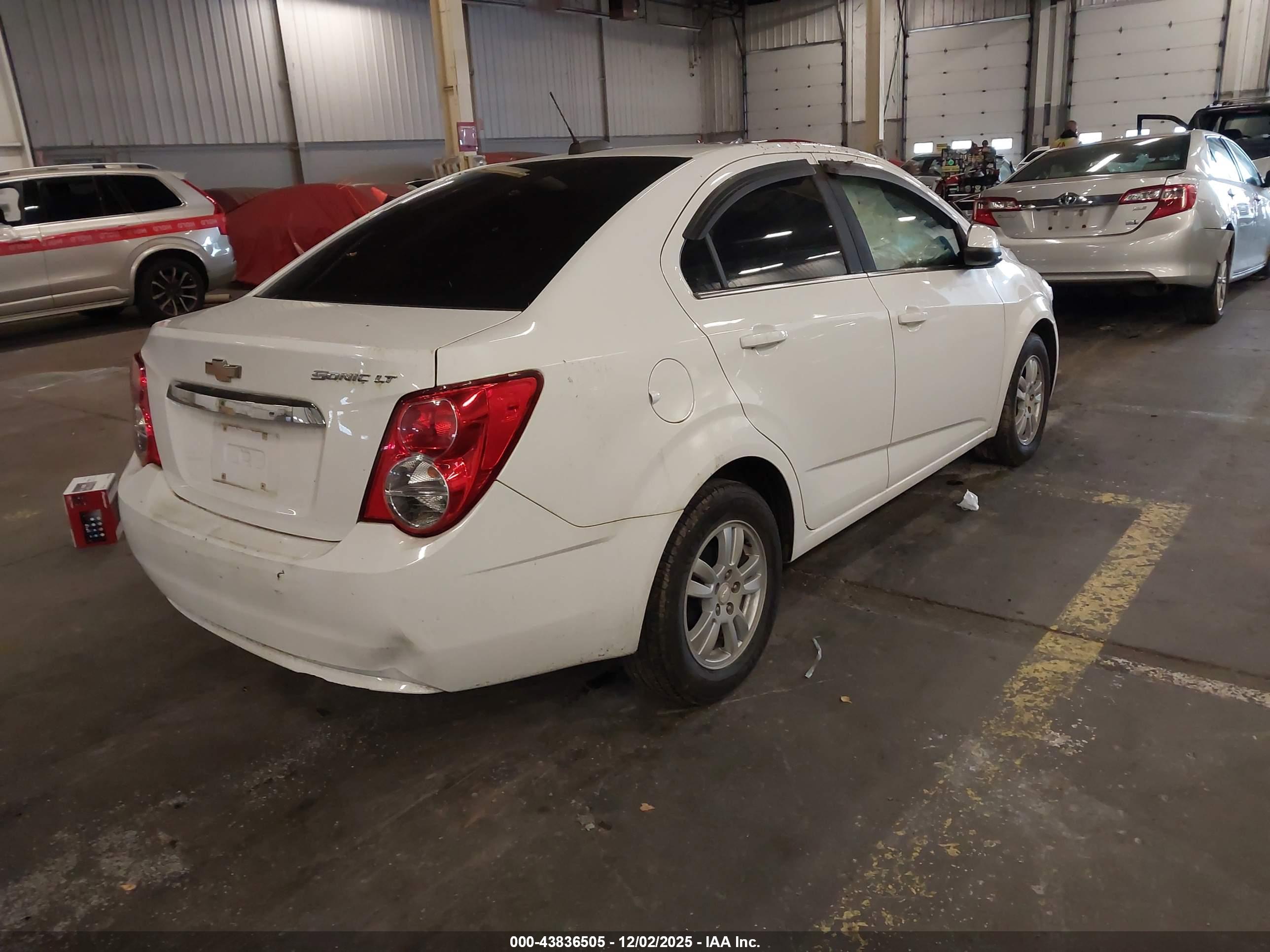 CHEVROLET SONIC image 4