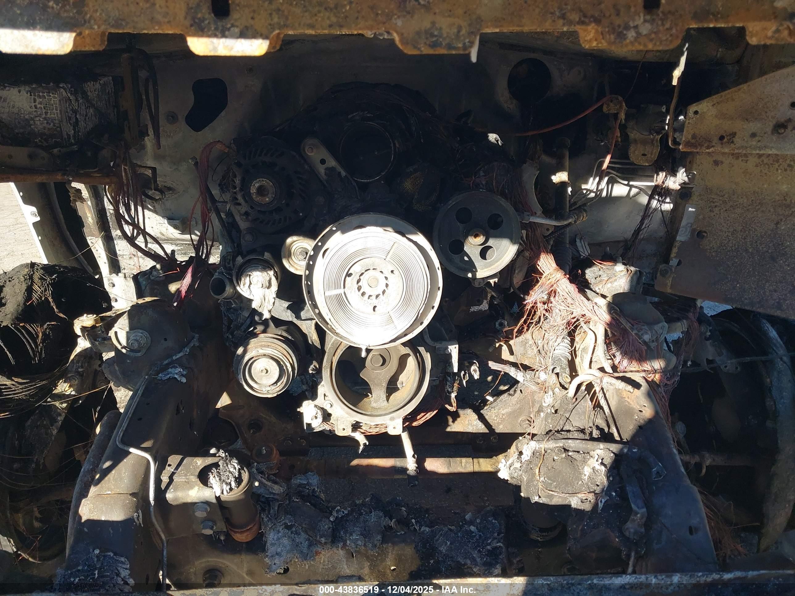CHEVROLET SILVERADO image 10