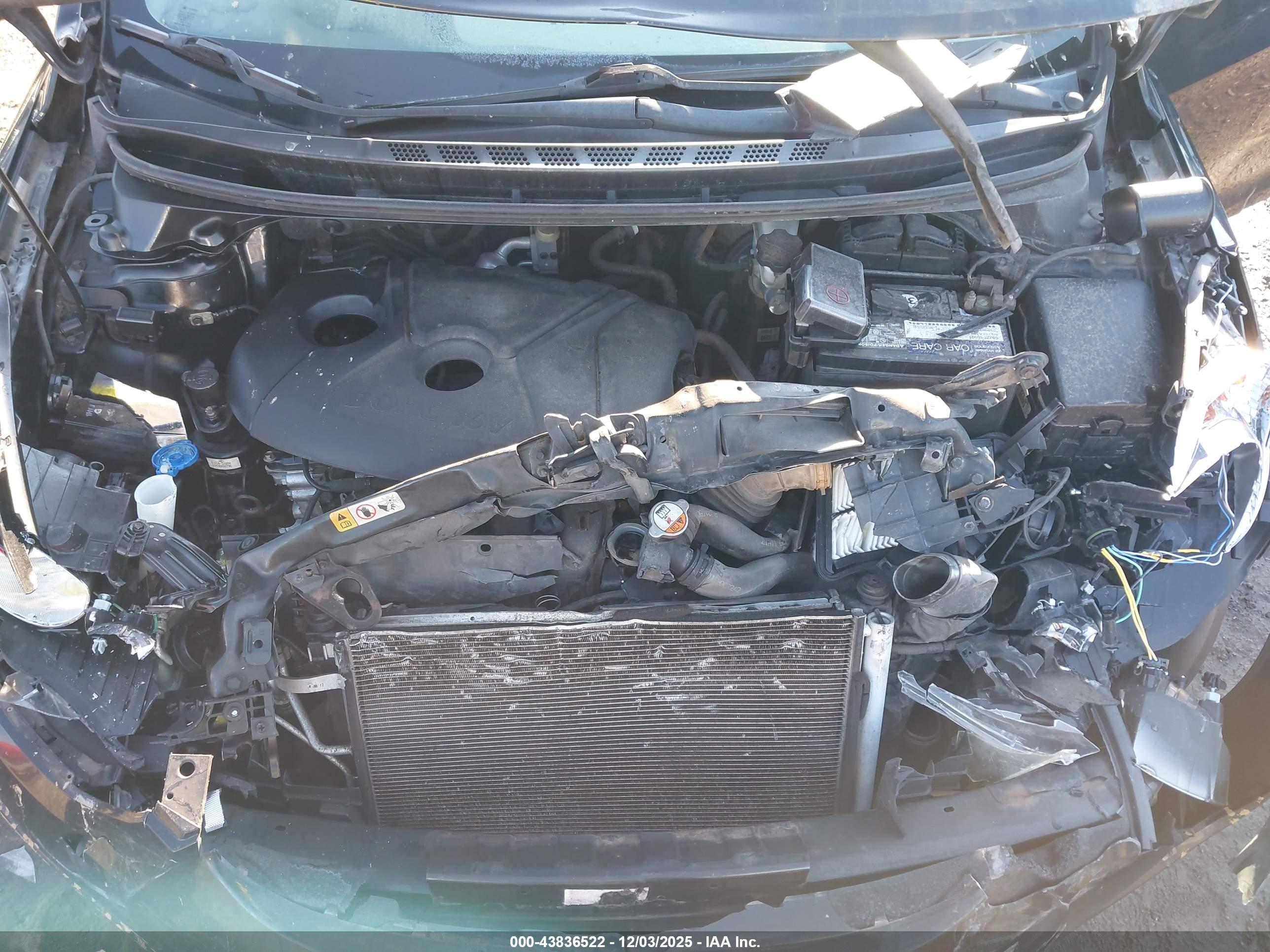 HYUNDAI ELANTRA image 10