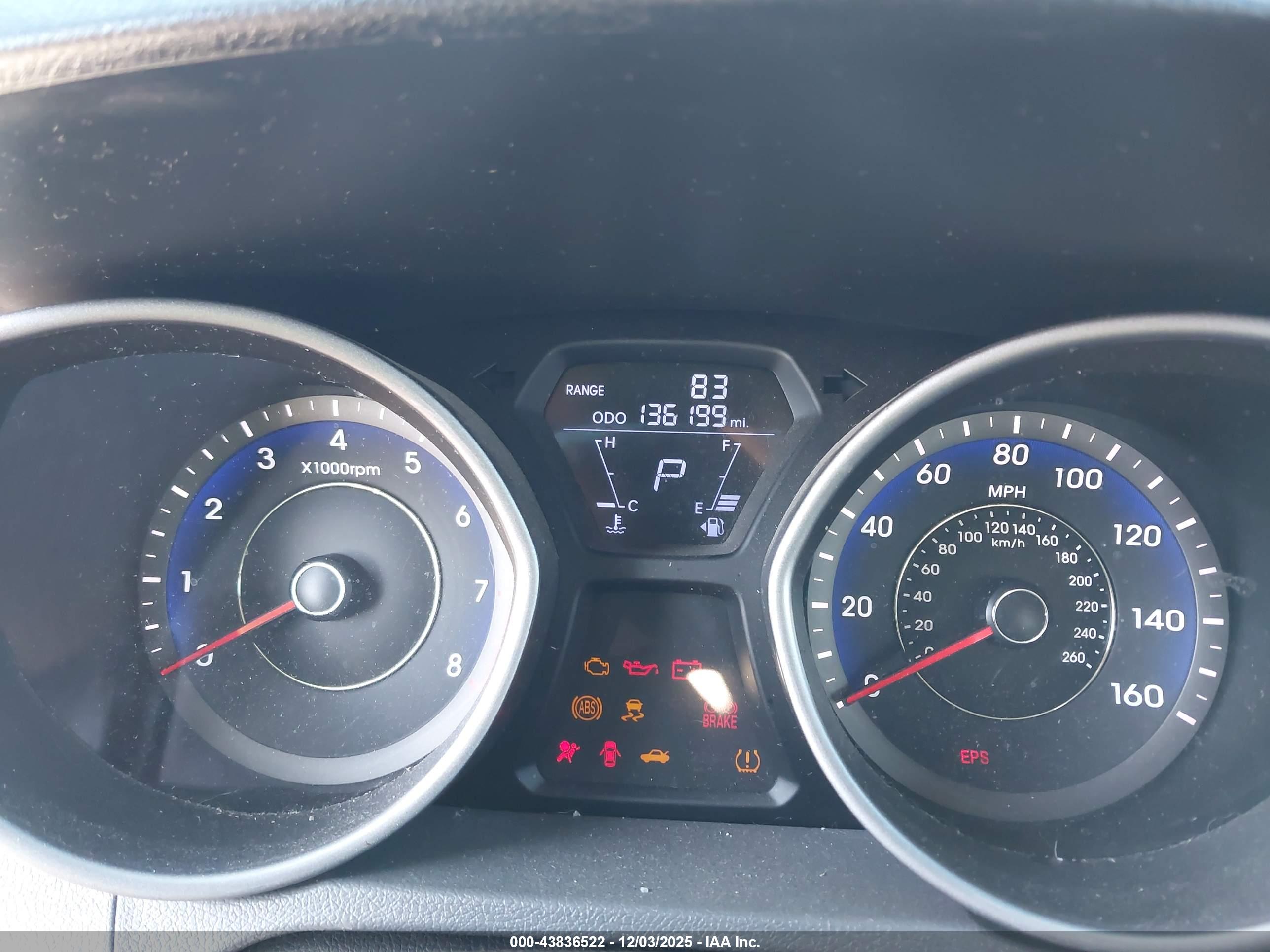 HYUNDAI ELANTRA image 7