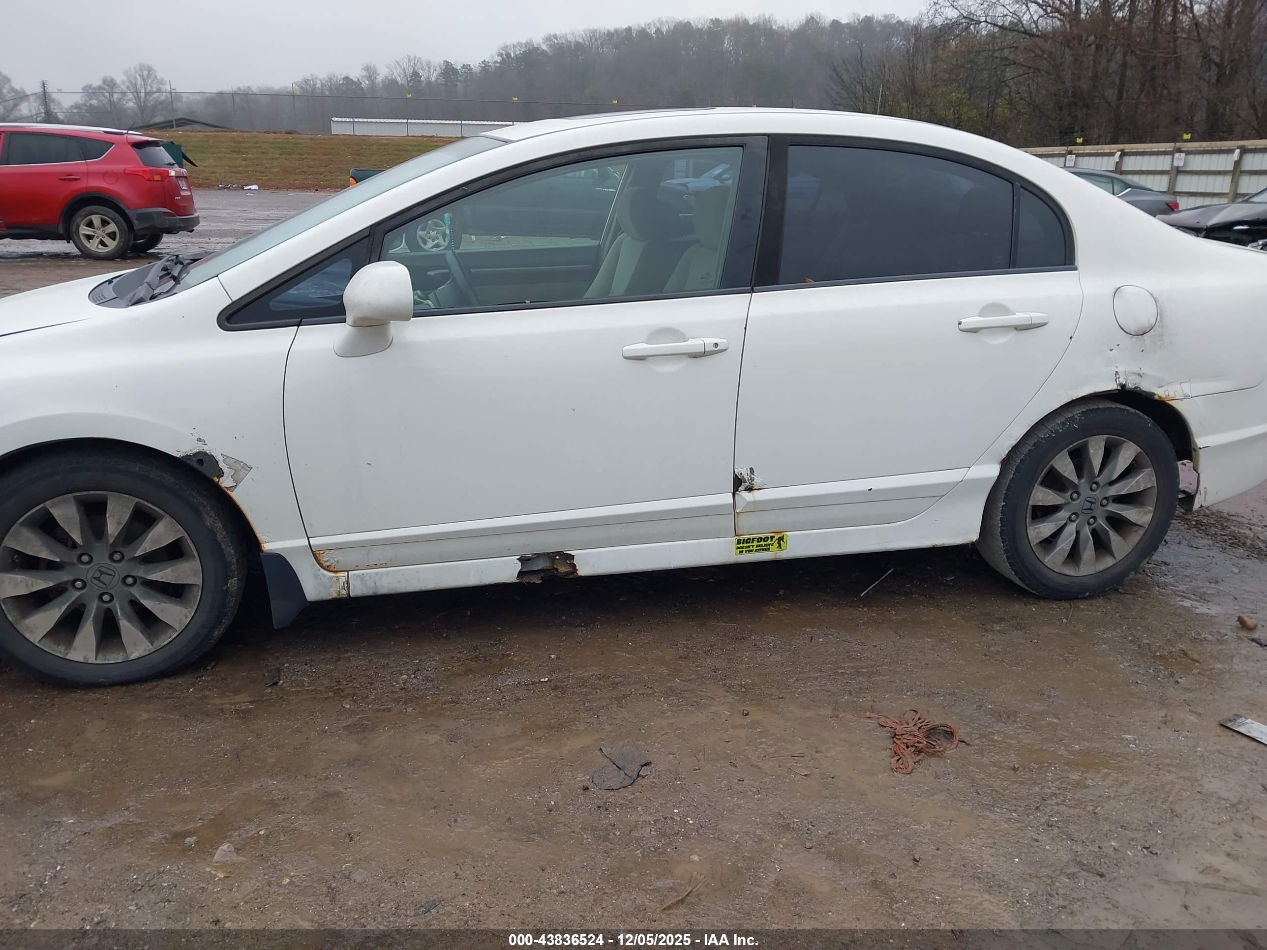 HONDA CIVIC image 6