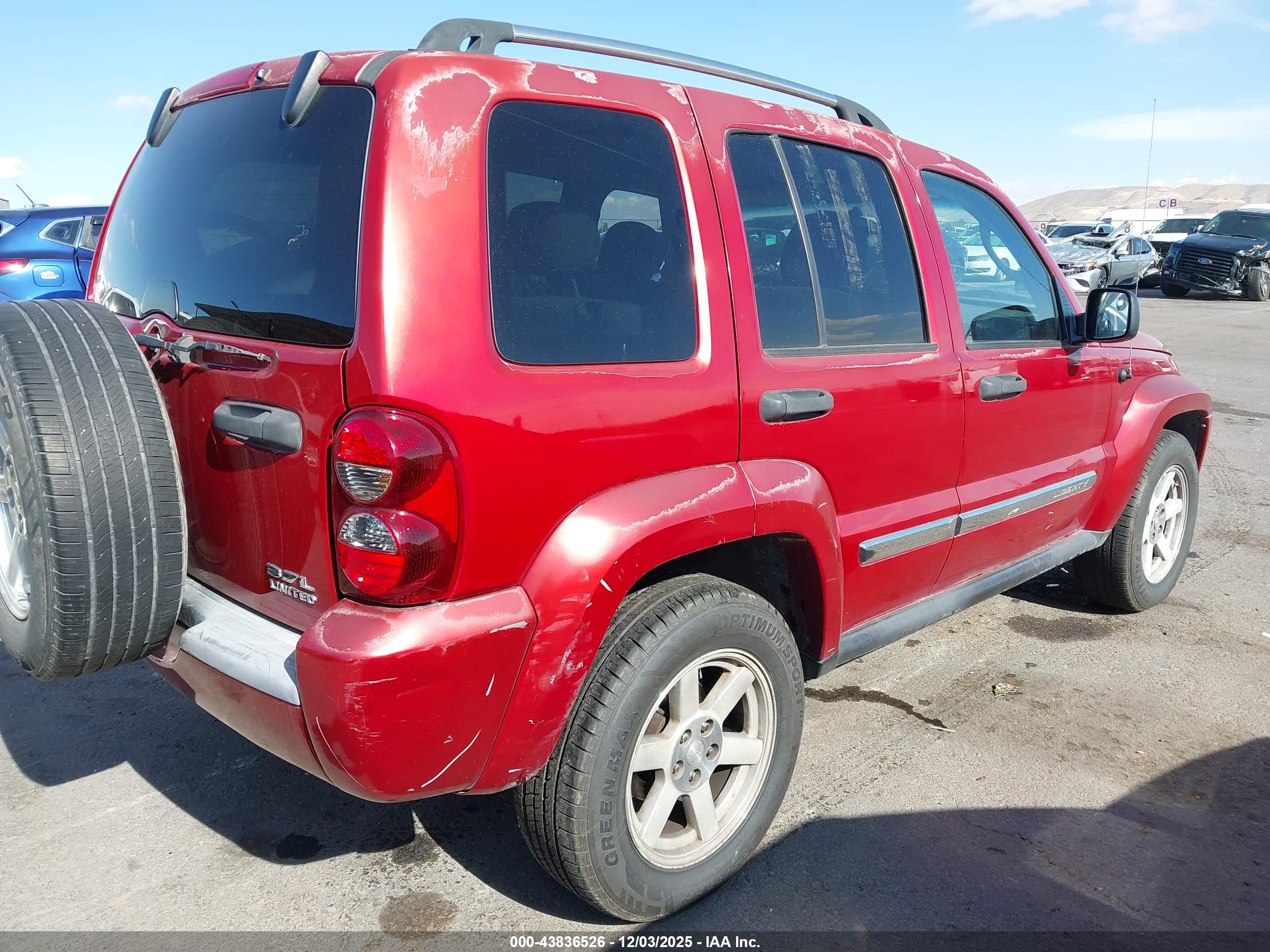 JEEP LIBERTY image 4