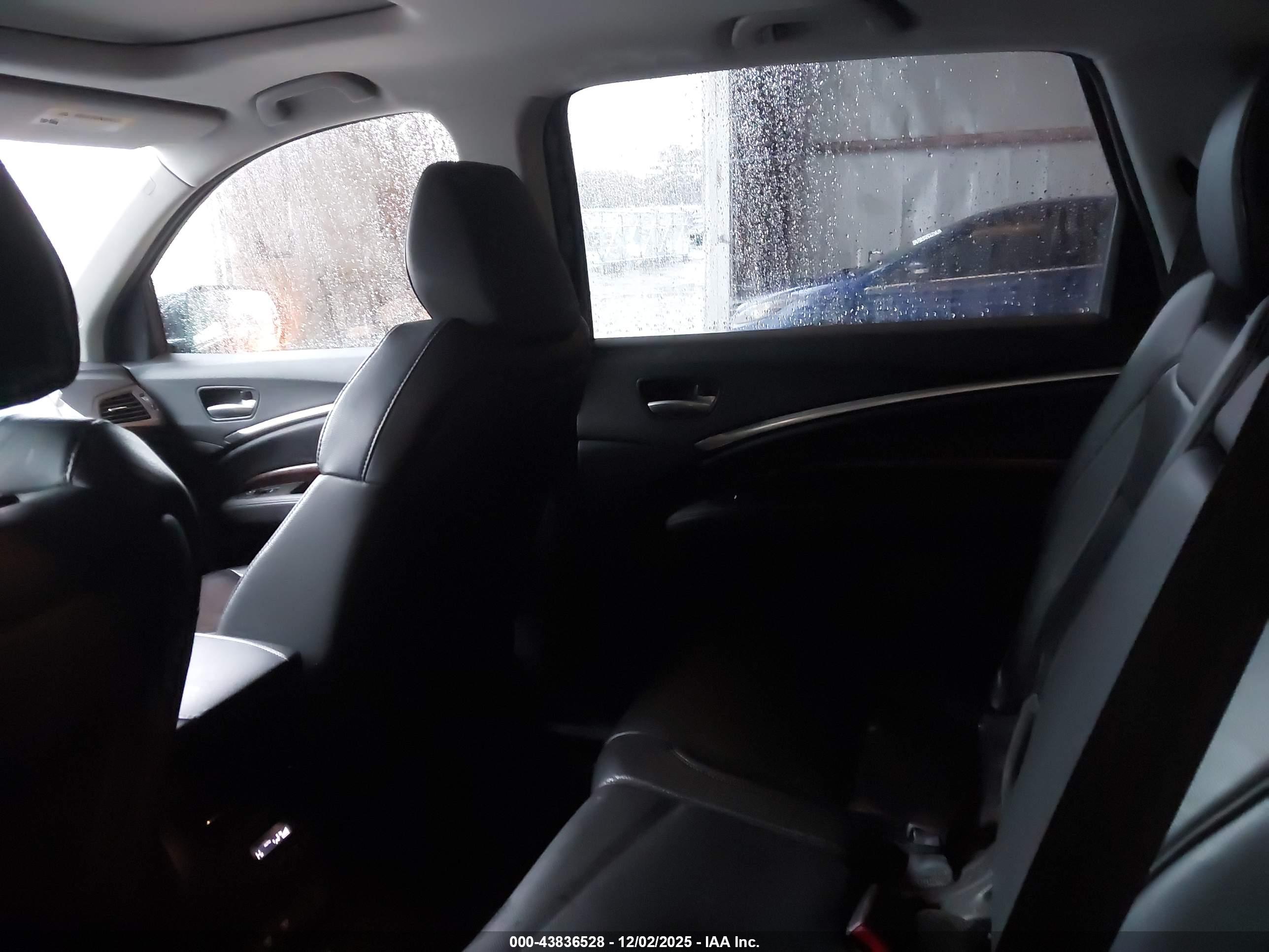 ACURA MDX image 8