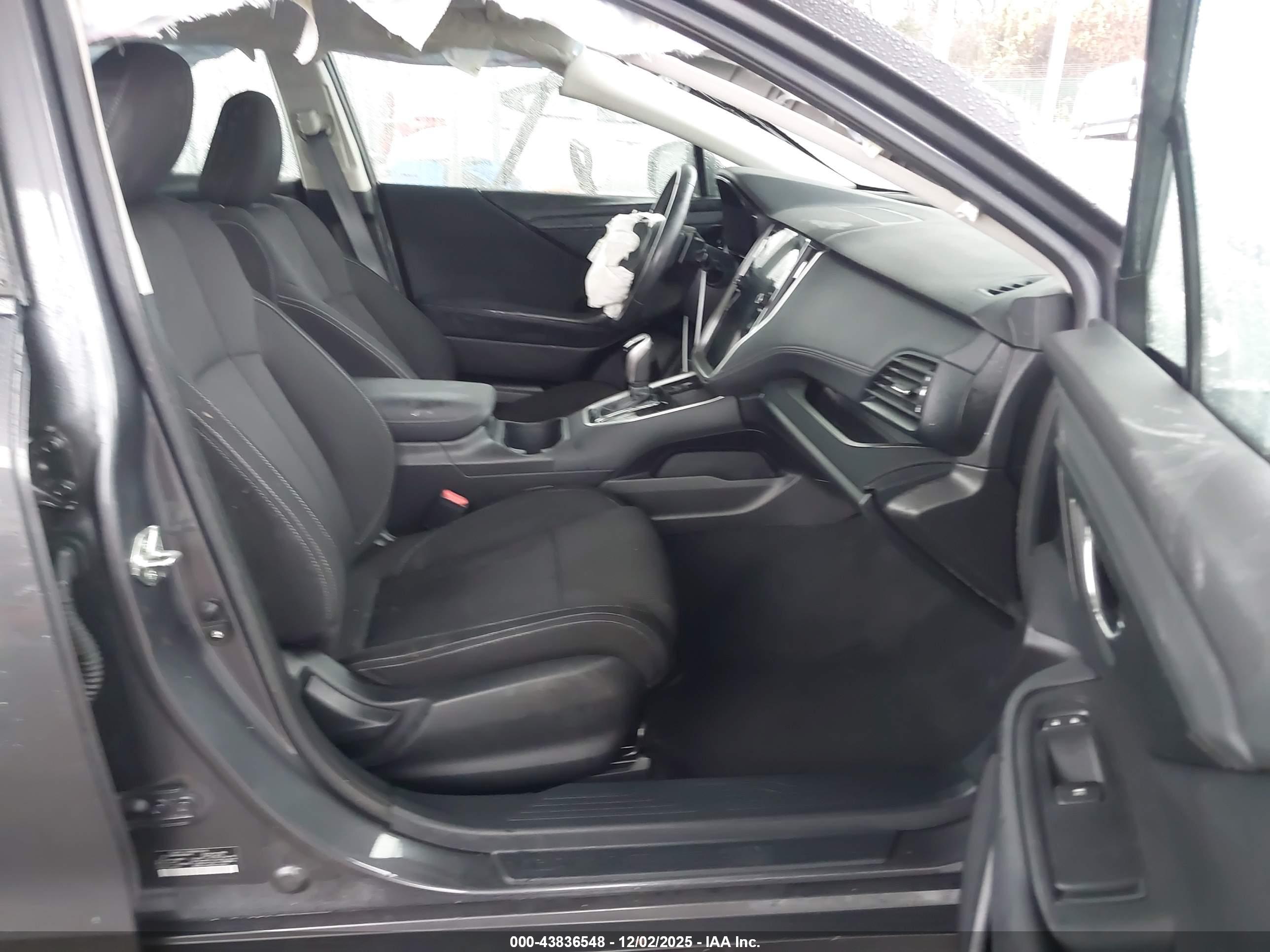 SUBARU LEGACY image 5