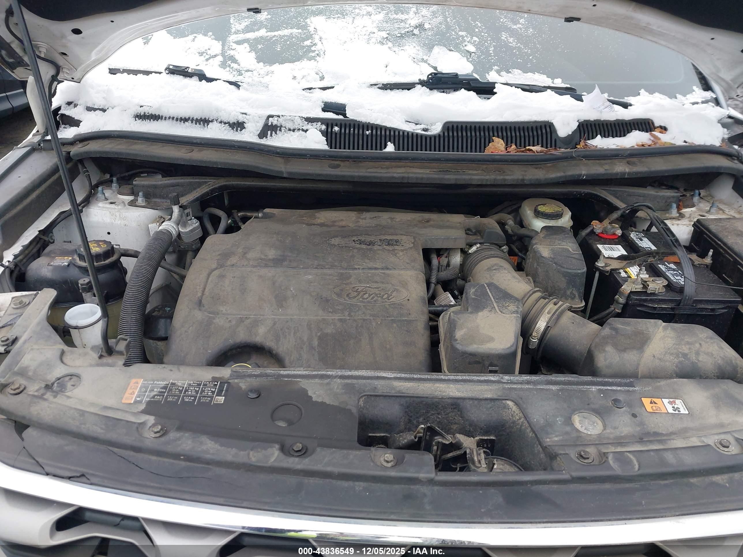 FORD EXPLORER image 10