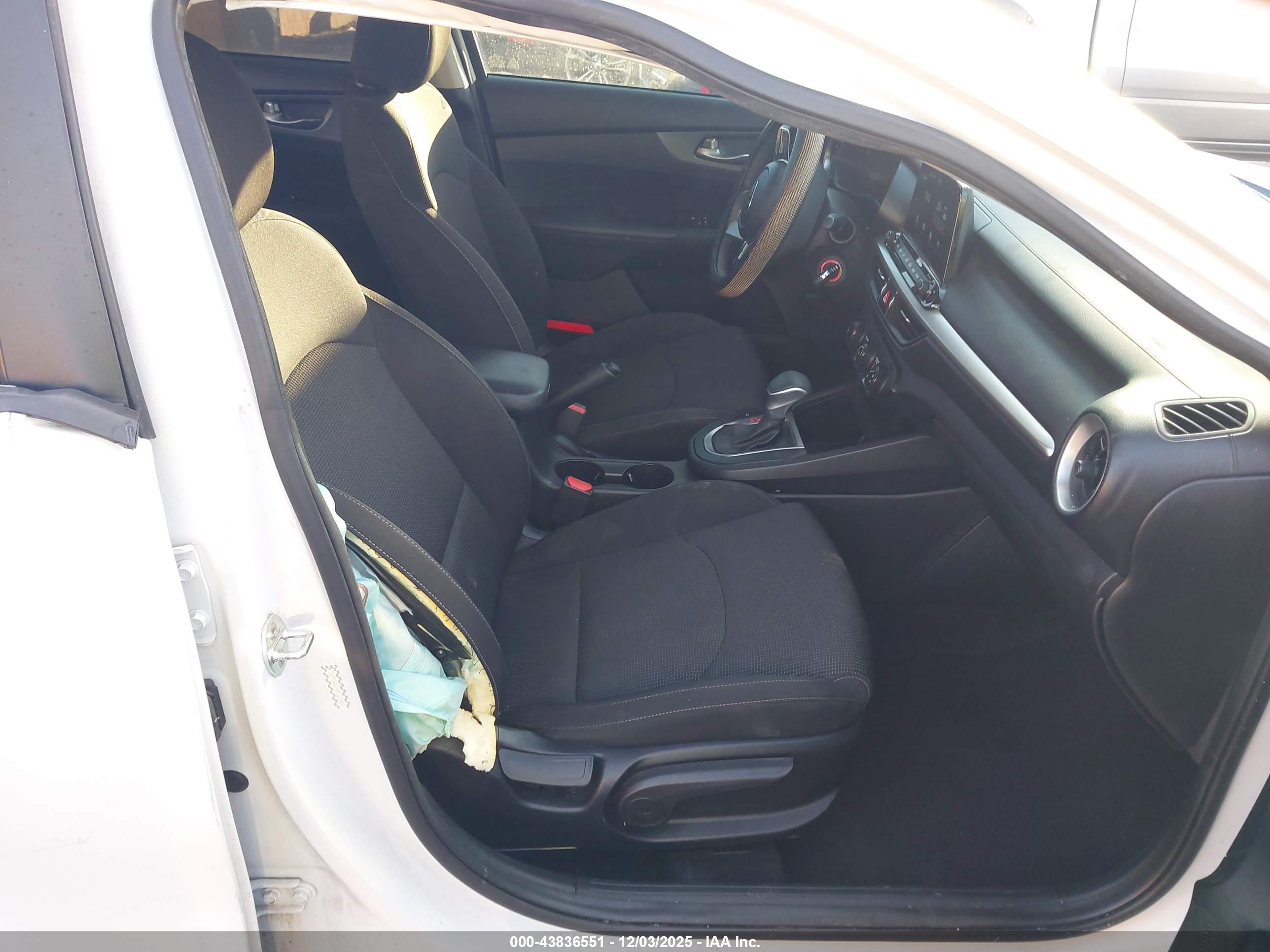 KIA FORTE image 5
